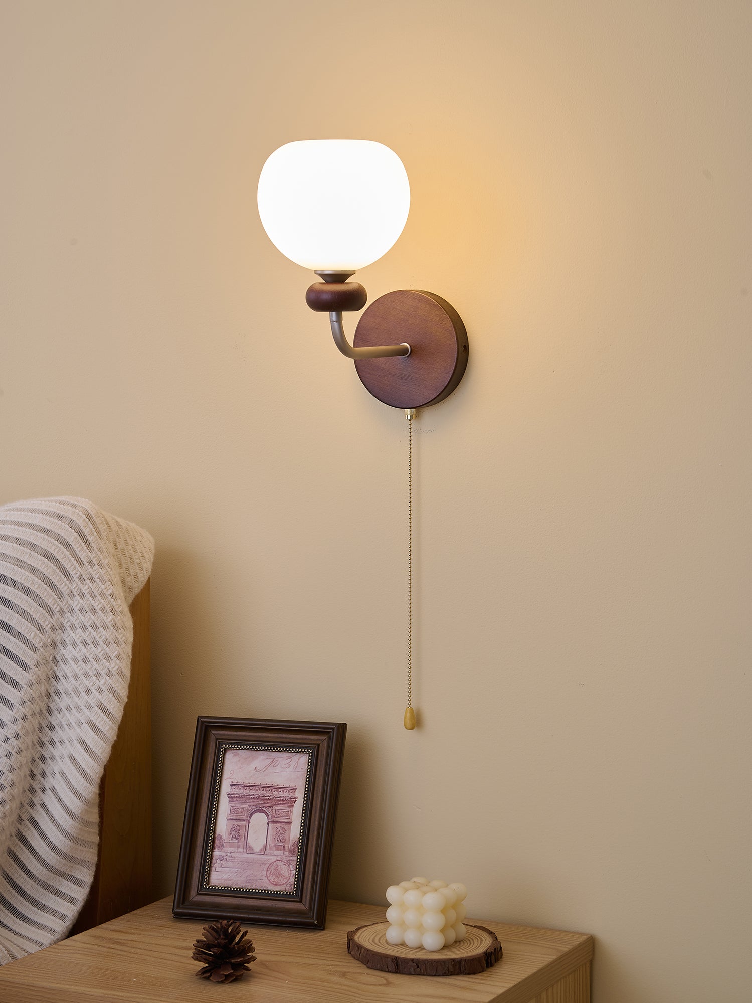 Lucille Wall Lamp - Blowlighting