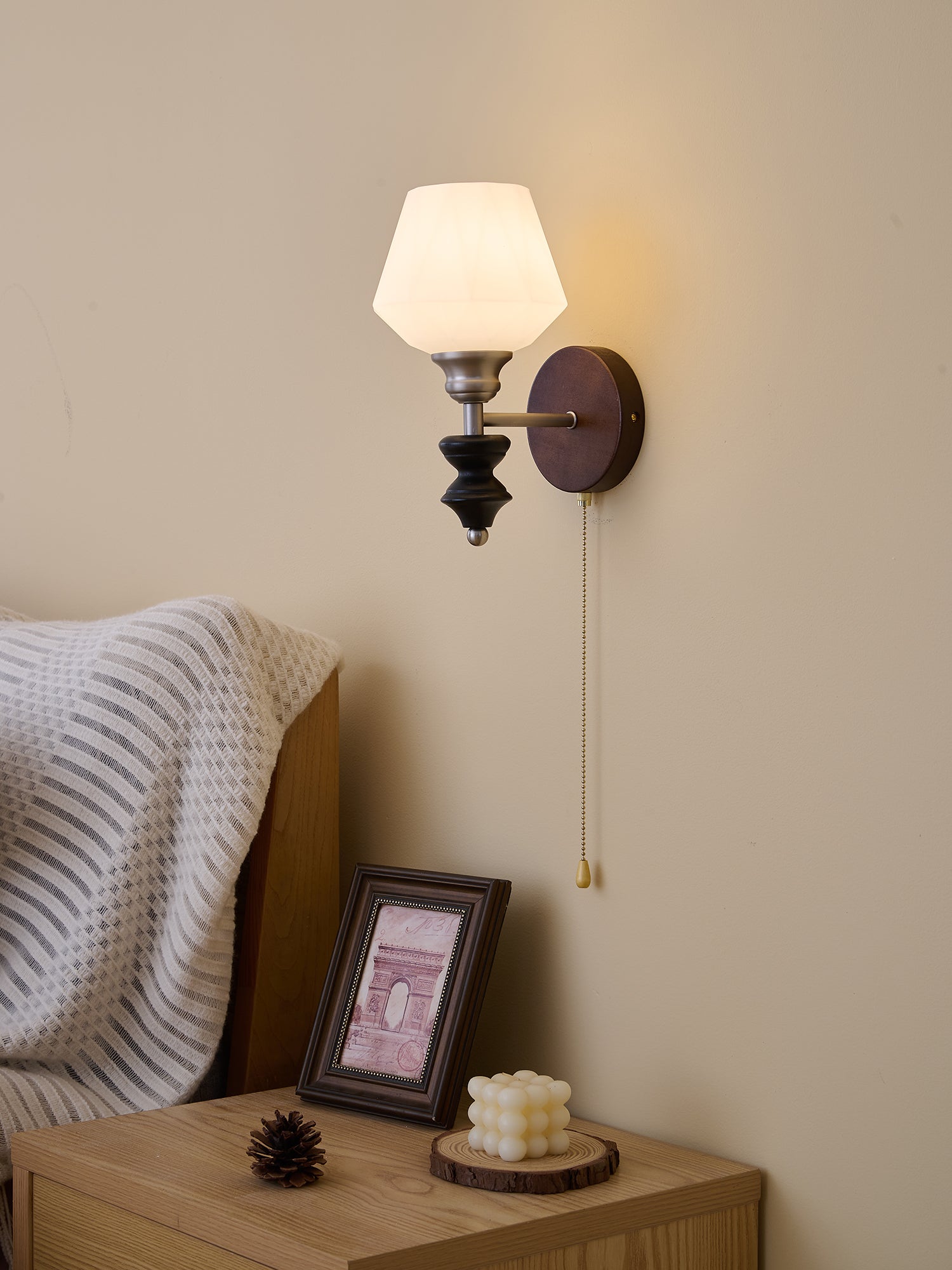 Lucille Wall Lamp - Blowlighting