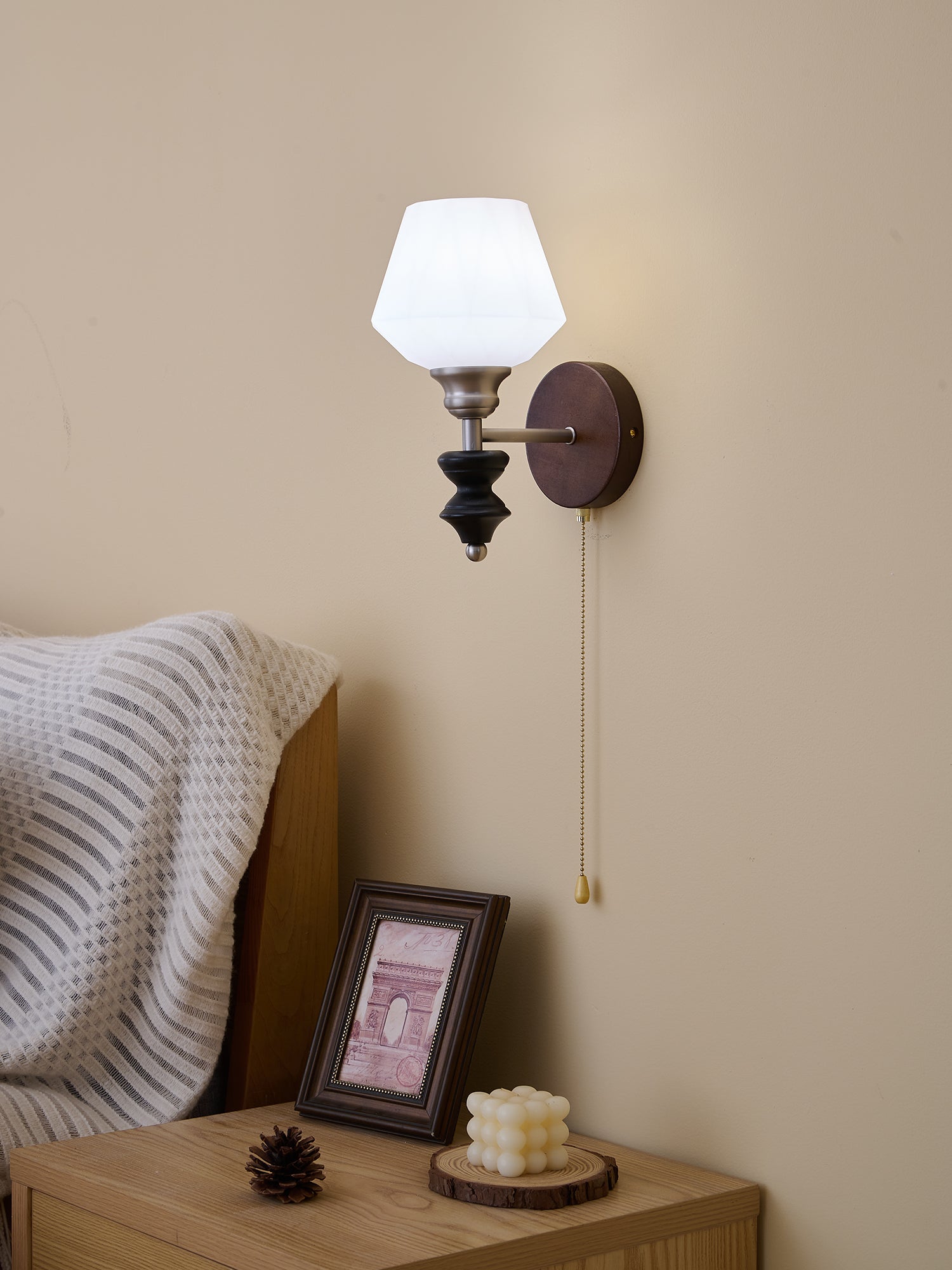Lucille Wall Lamp - Blowlighting