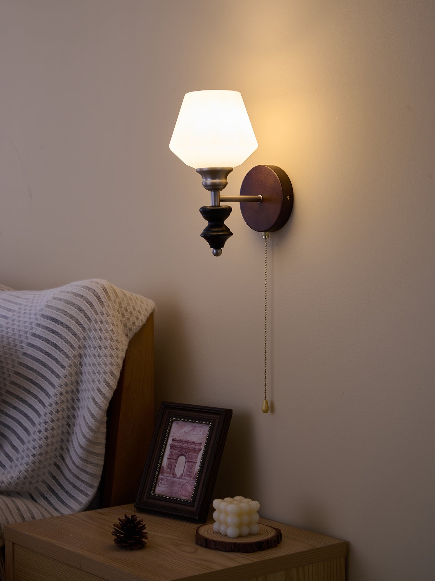 Lucille Wall Lamp - Blowlighting