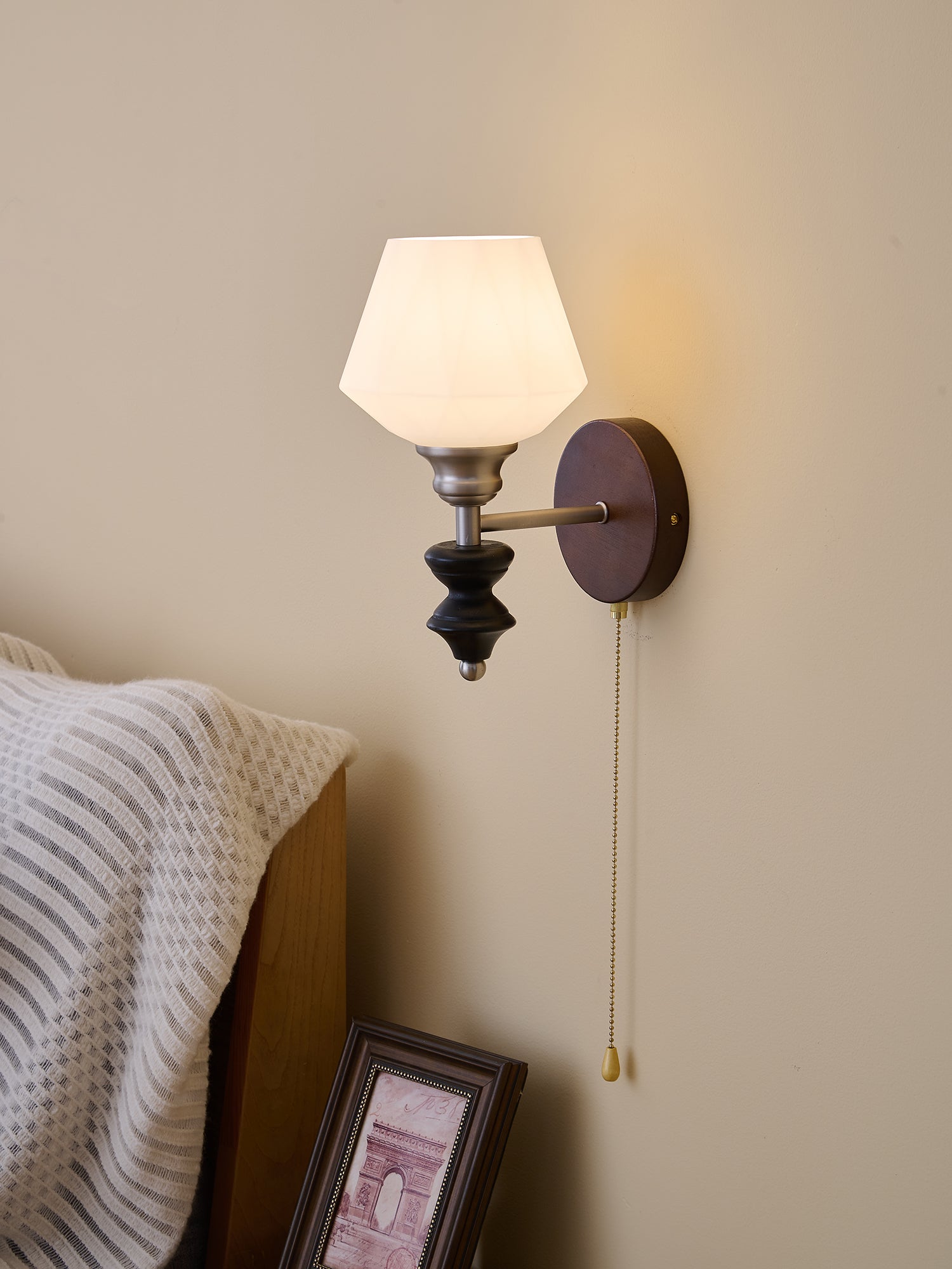 Lucille Wall Lamp - Blowlighting