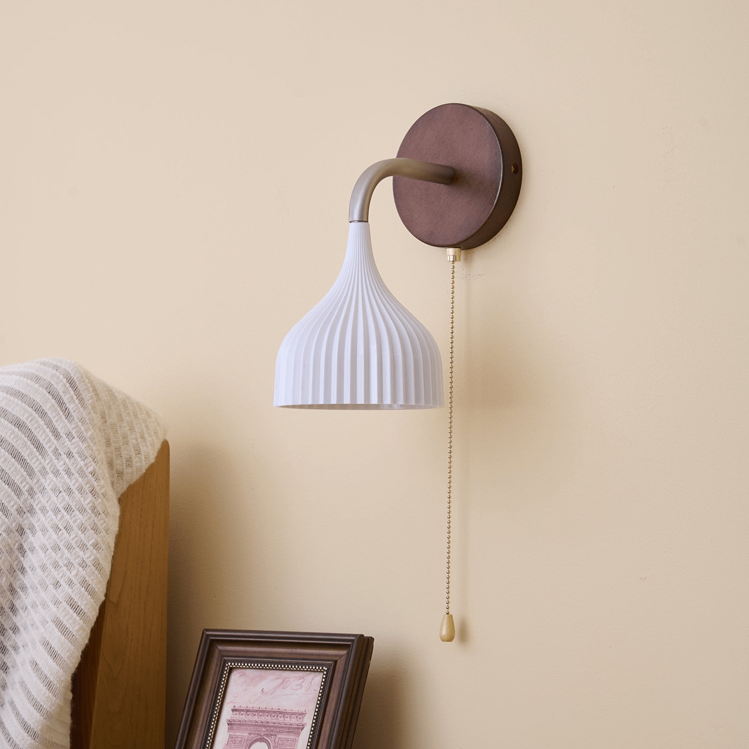 Lucina Wall Lamp - Blowlighting