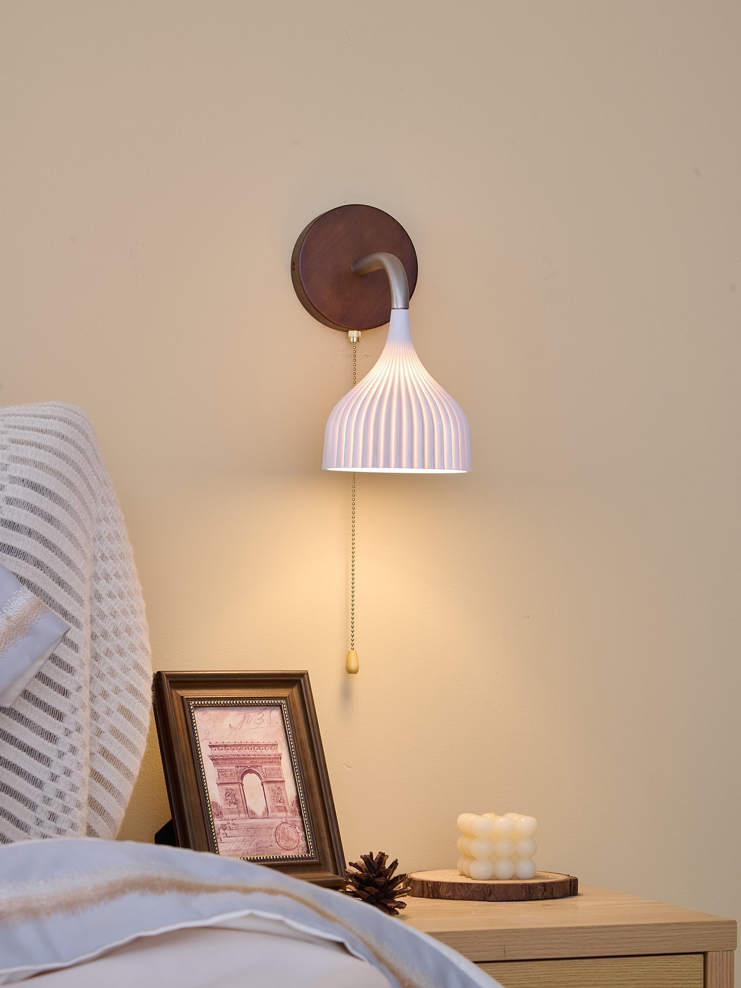 Lucina Wall Lamp - Blowlighting