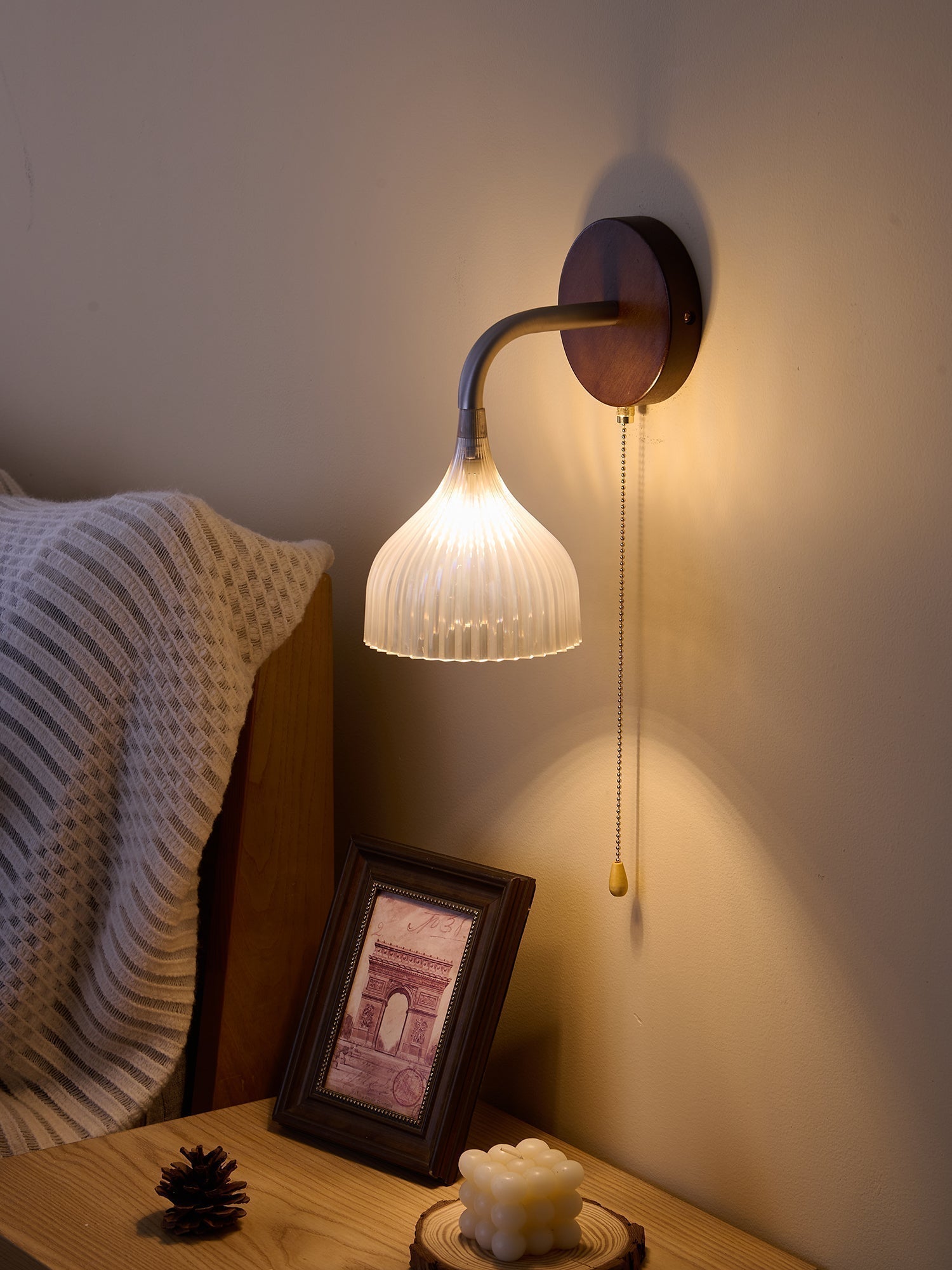 Lucina Wall Lamp - Blowlighting
