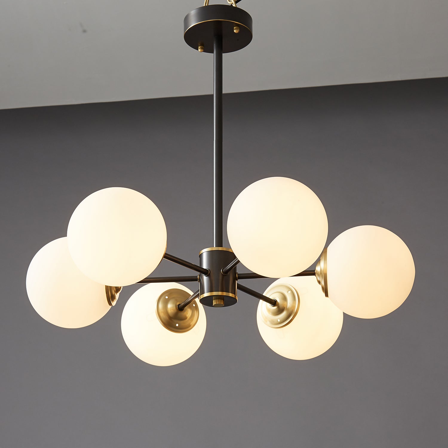 Lunaris Orb Chandelier - Blowlighting