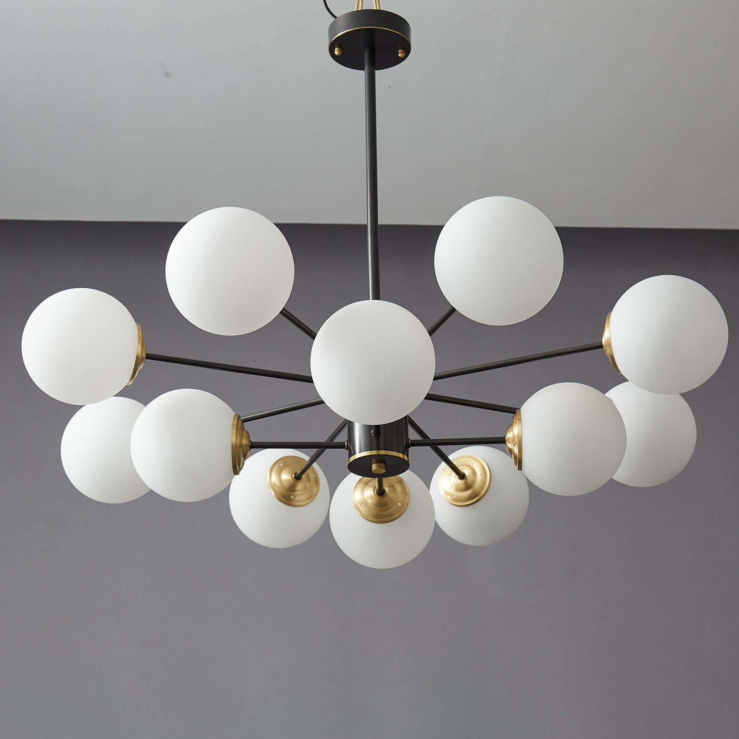 Lunaris Orb Chandelier - Blowlighting
