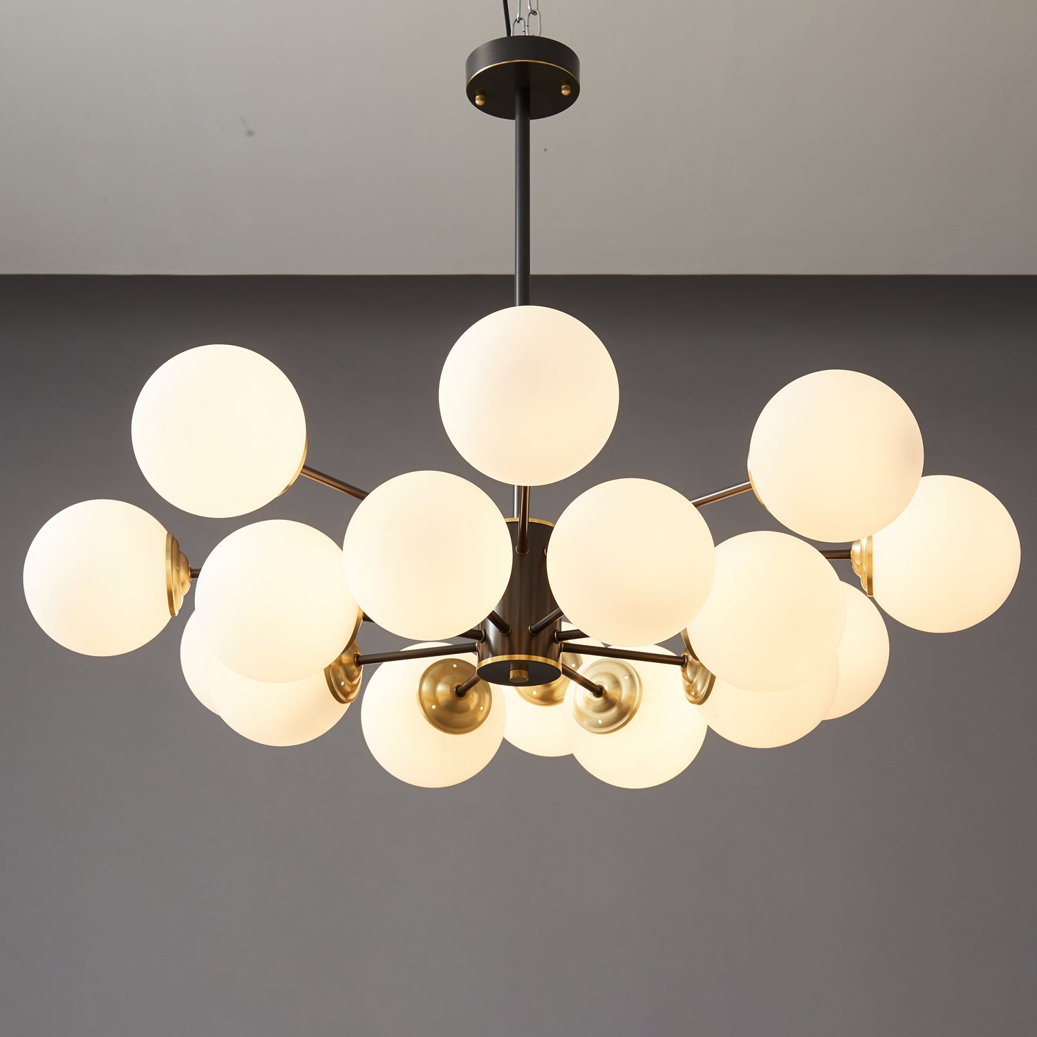 Lunaris Orb Chandelier - Blowlighting