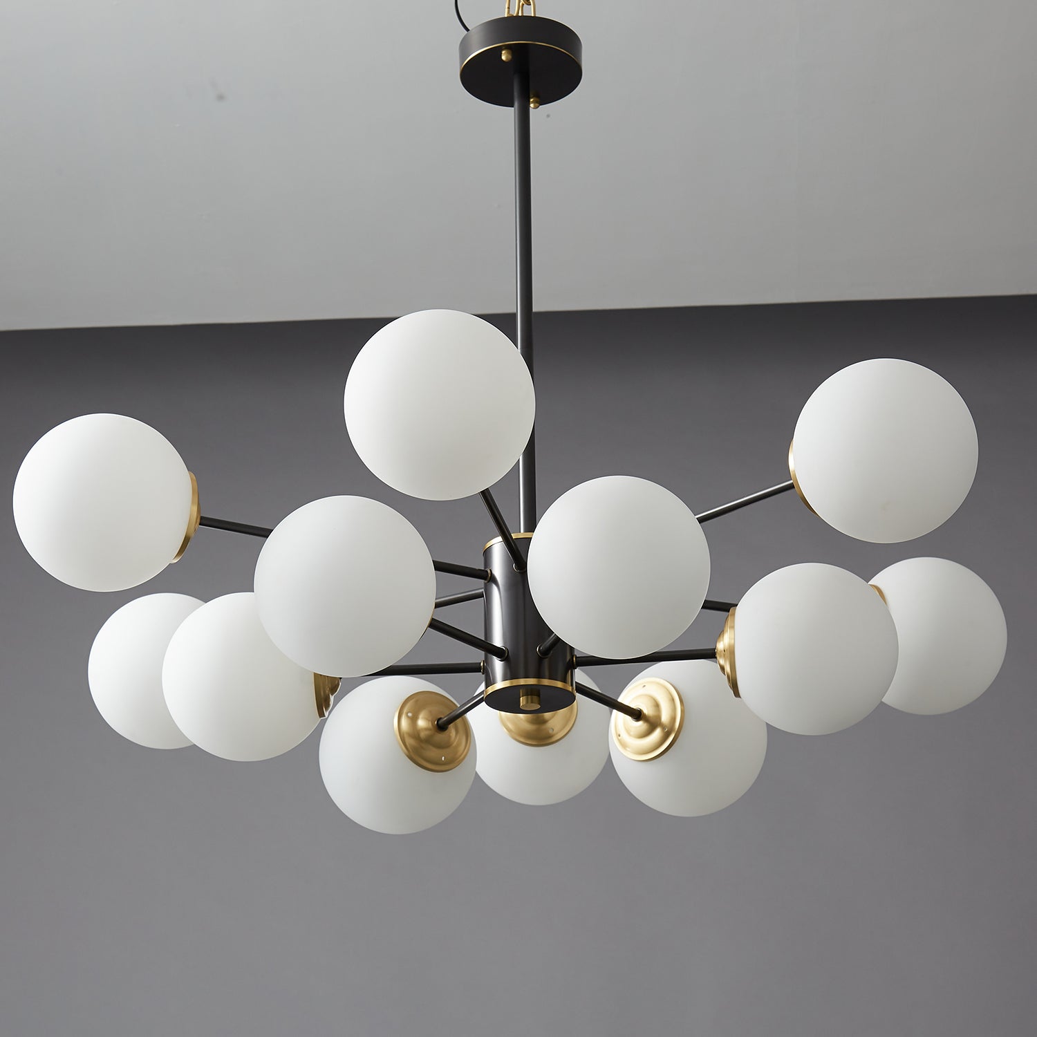 Lunaris Orb Chandelier - Blowlighting