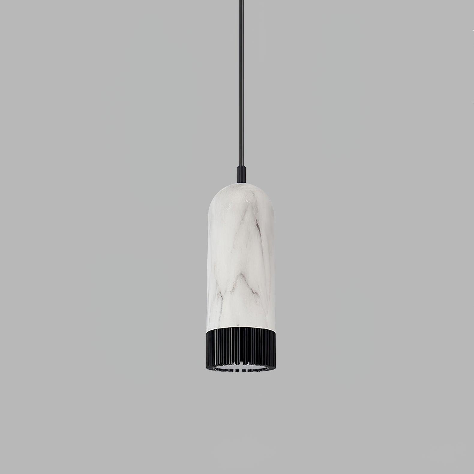 Maddy Pendnat Light - Blowlighting
