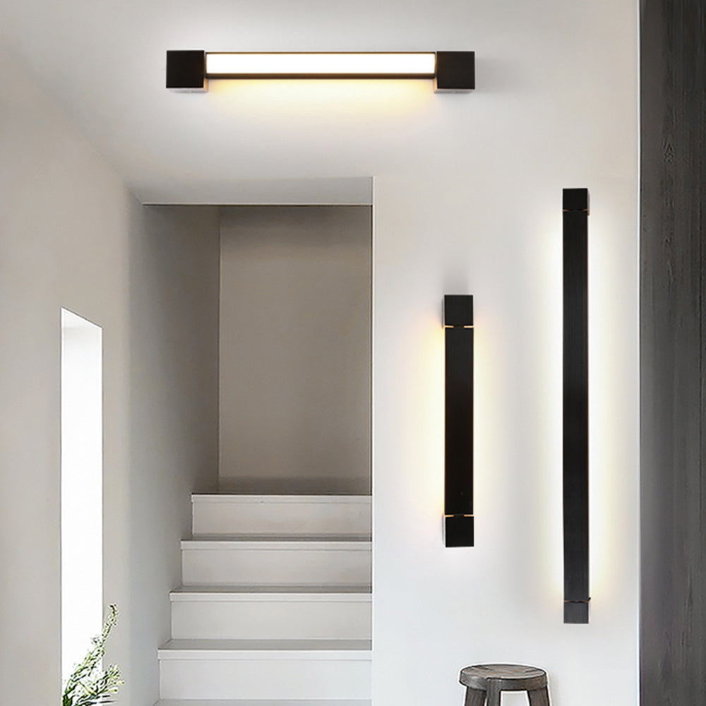Arisha Minimalista LED Applique Nera Ruotabile Linea