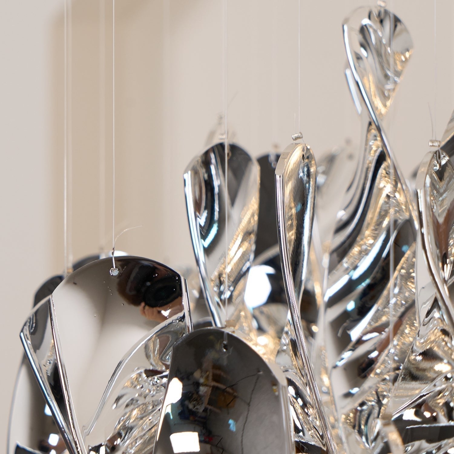 Isoran Luxe Acrylic Chandelier - Blowlighting