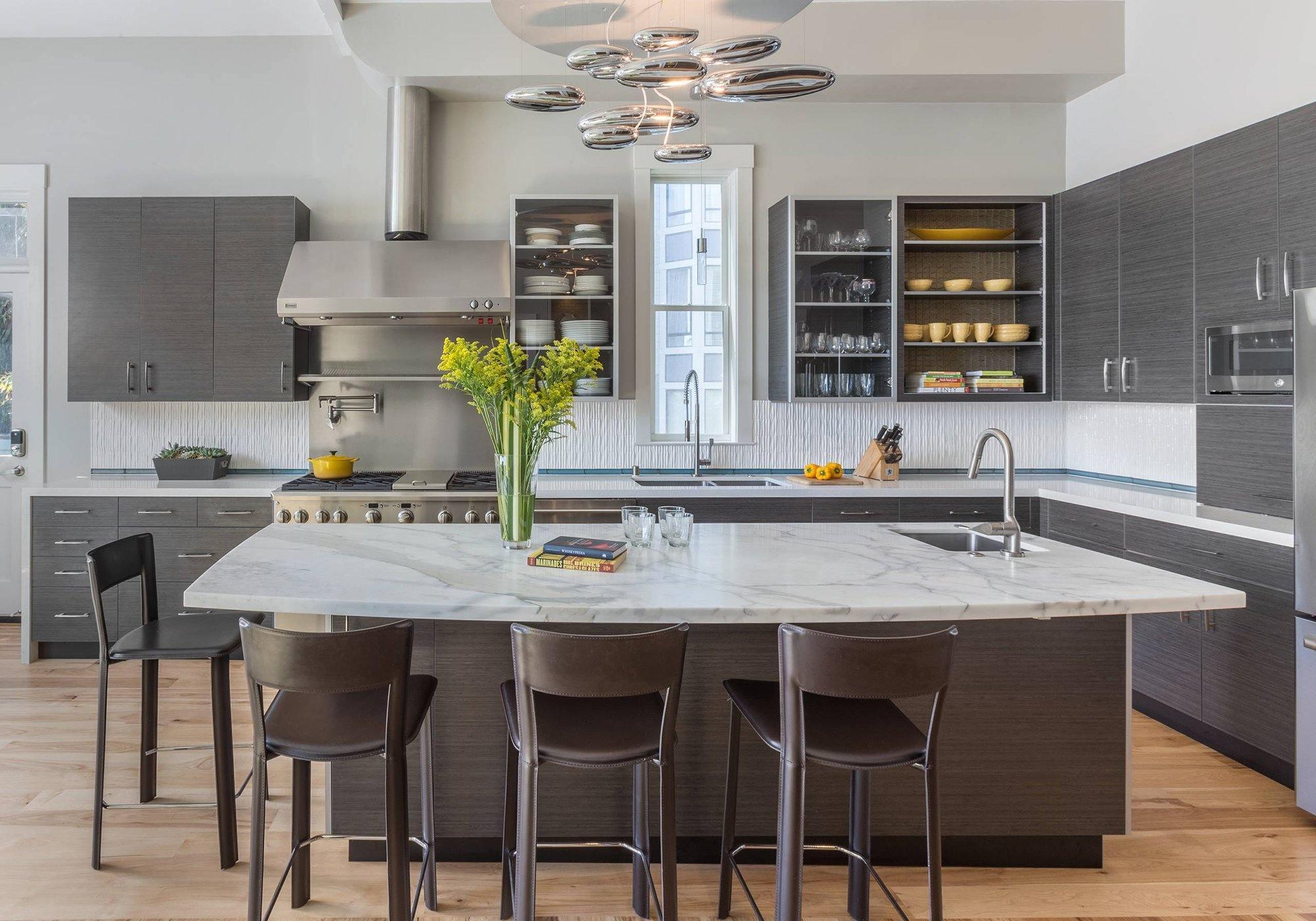 Mercury Chandelier - Blowlighting