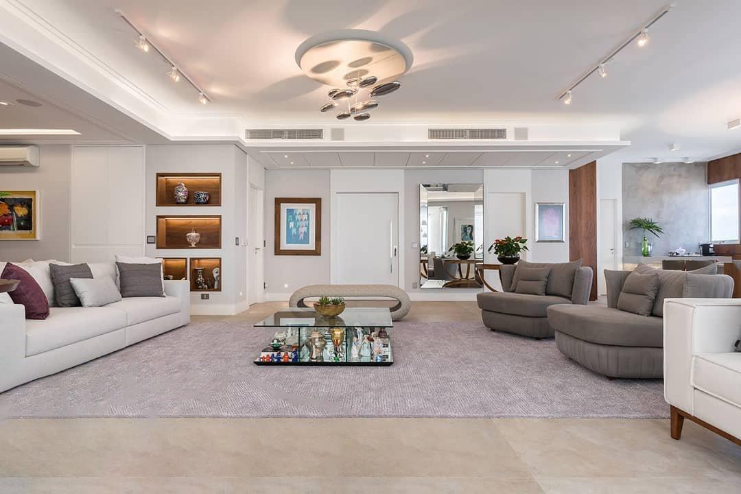 Mercury Chandelier - Blowlighting