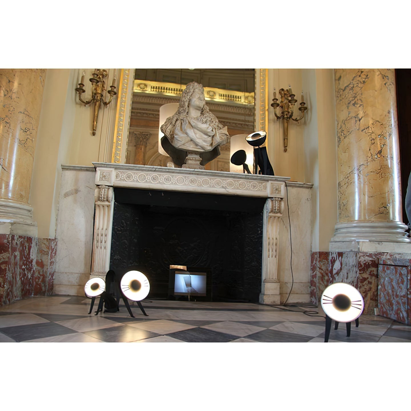 Micha Cat Table Lamp - Lamp Copper