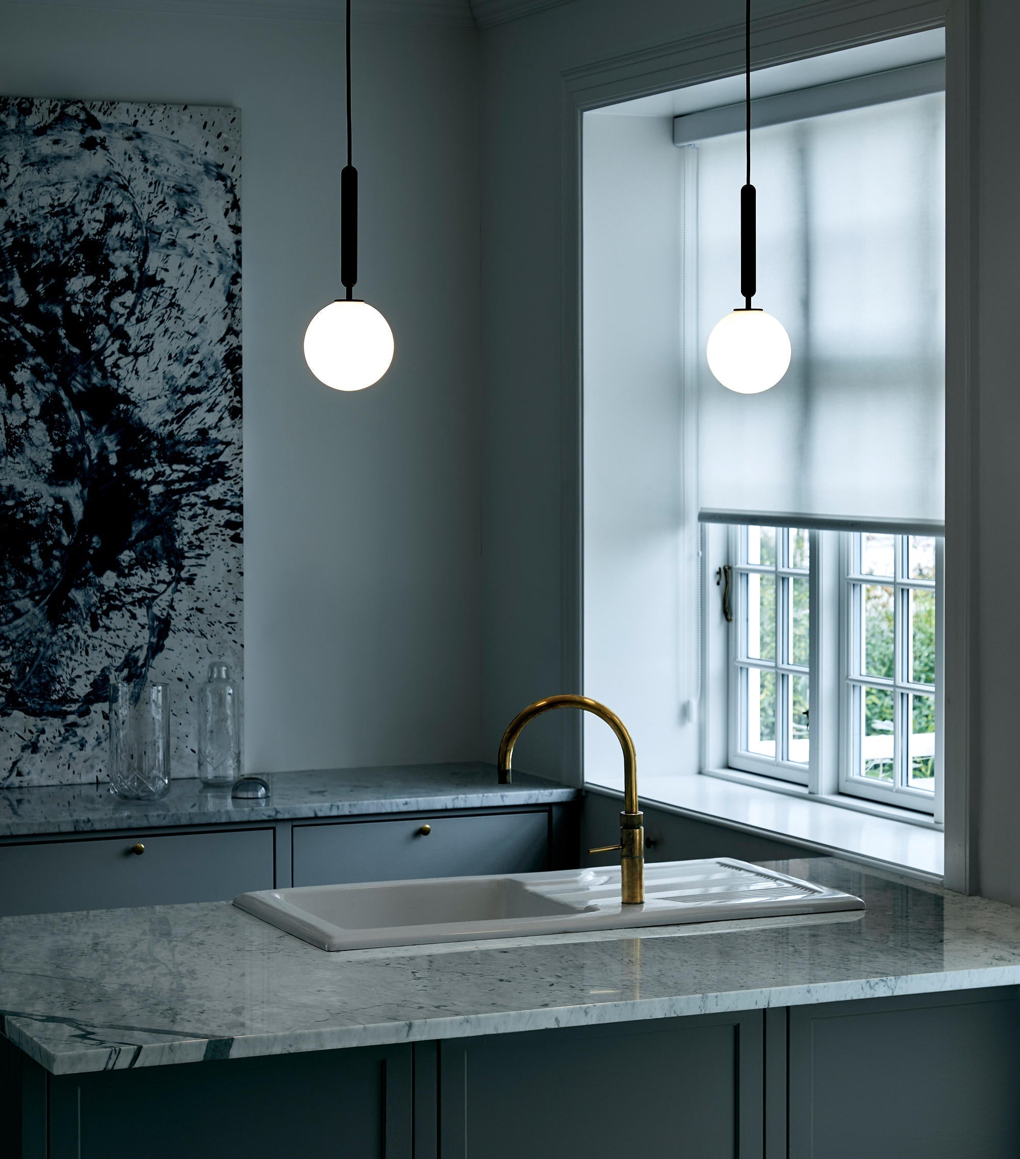 Miira Brass Pendant Light - Blowlighting