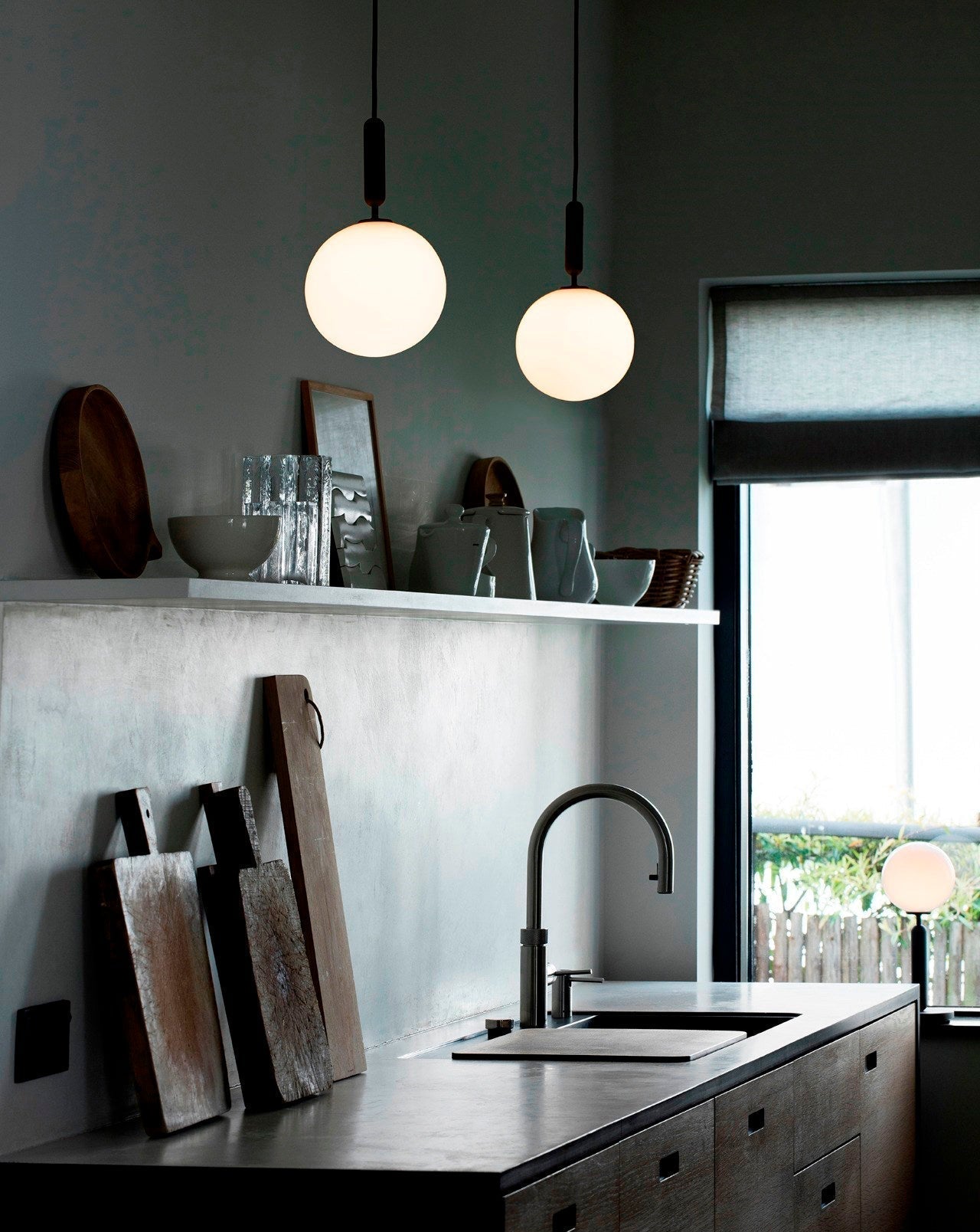 Miira Brass Pendant Light - Blowlighting