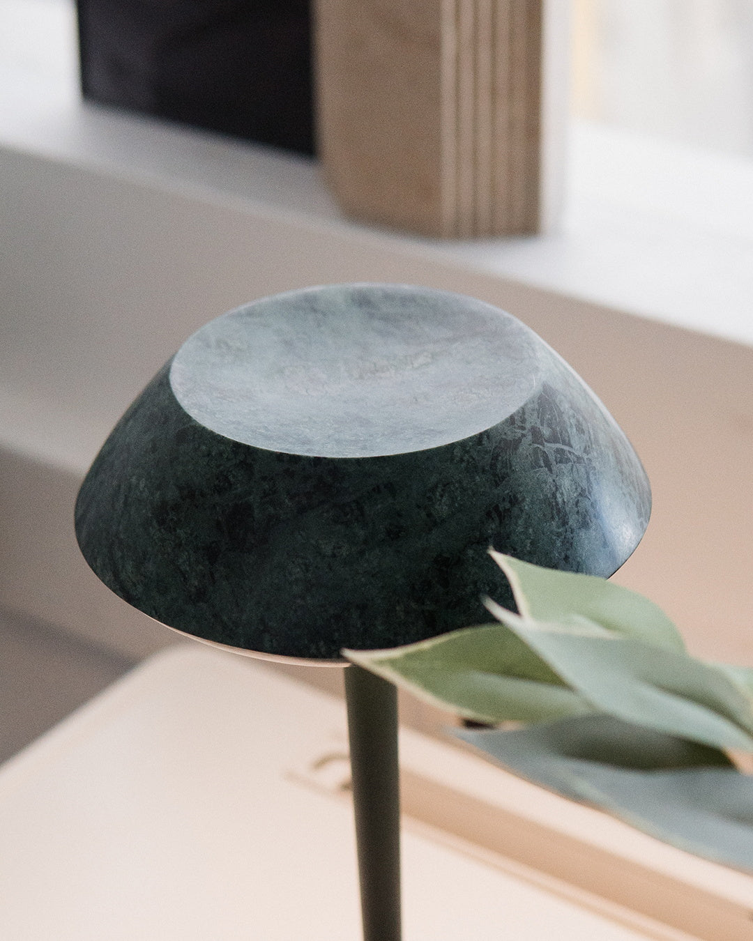 Mini Fiore Table Lamp (built-in battery) - Lamp Copper