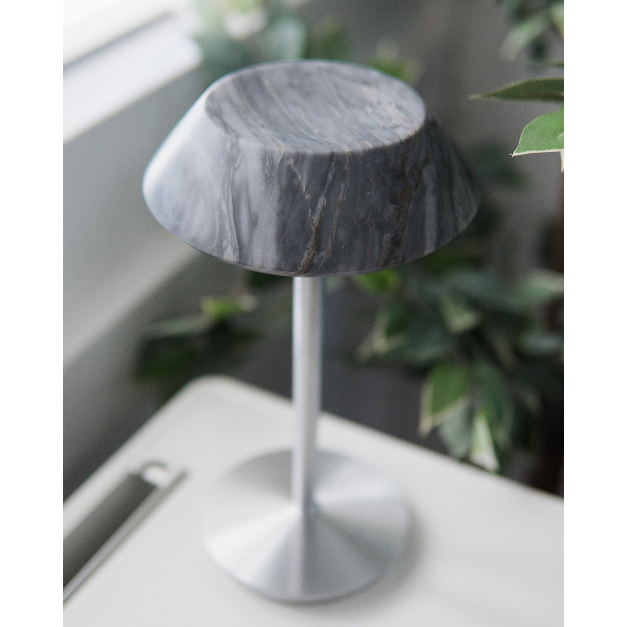 Mini Fiore Table Lamp (built-in battery) - Lamp Copper