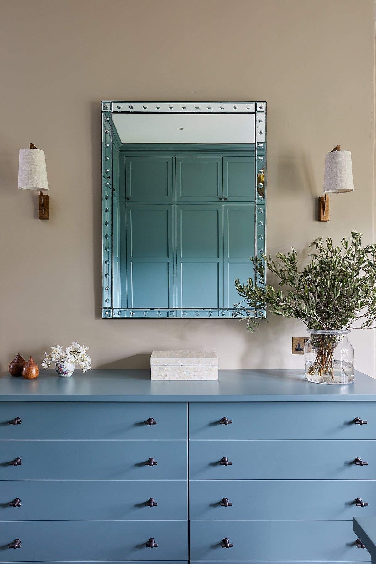 Myvarira Modern Minimalist Brass Fabric Wall Lamp - Lamp Copper