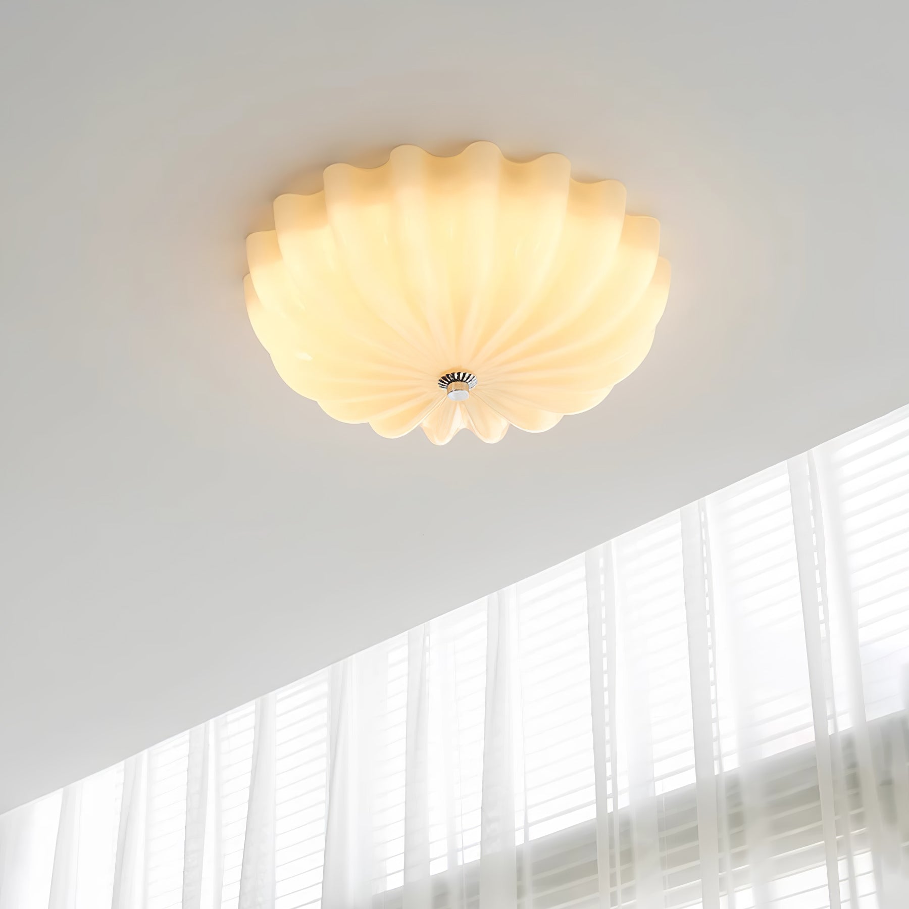 Aurora Ceiling Lamp Murano Blown Glass Shell Inspired - Blowlighting