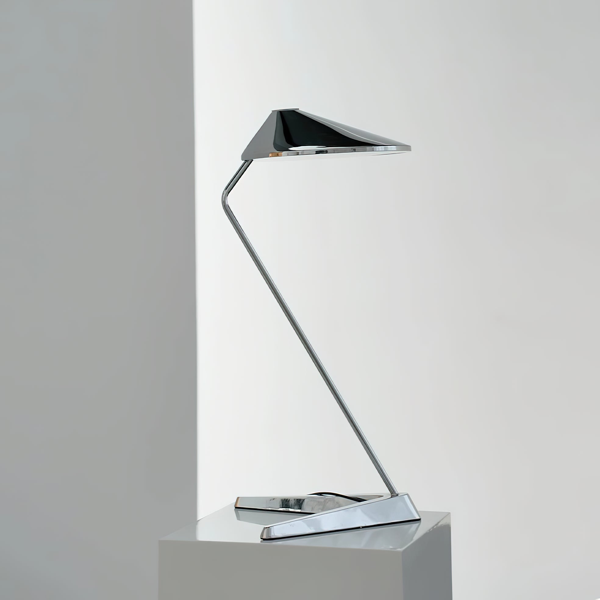 Non La Table Lamp - Lamp Copper