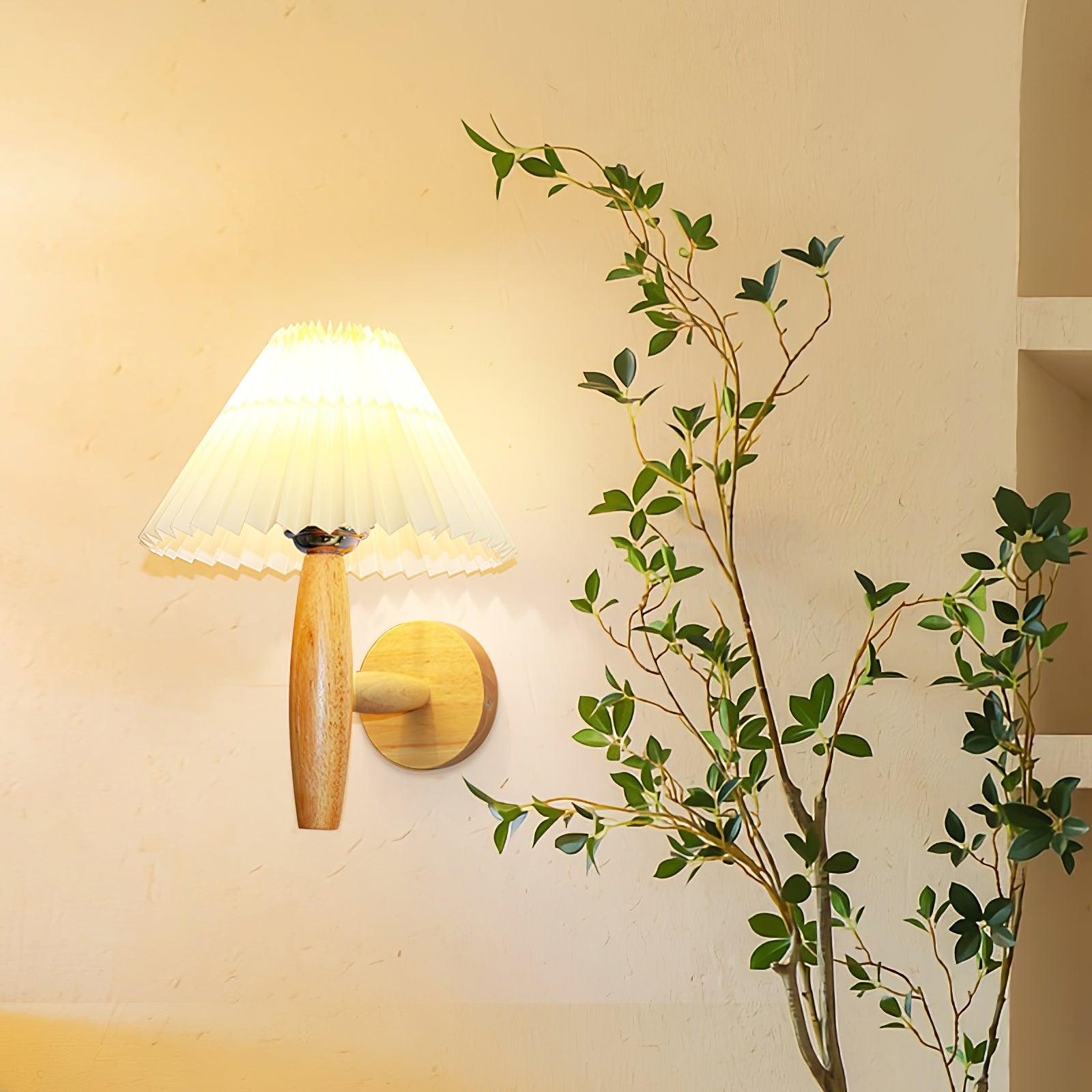 Lincoln Modern Wood Wall Lamp - Blowlighting