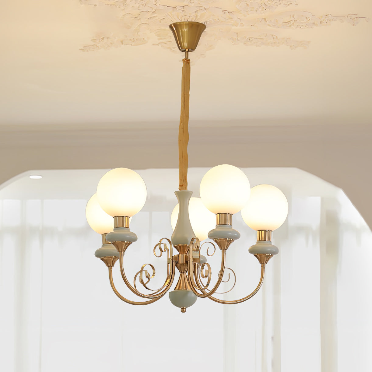 Onyx Chandelier - Blowlighting