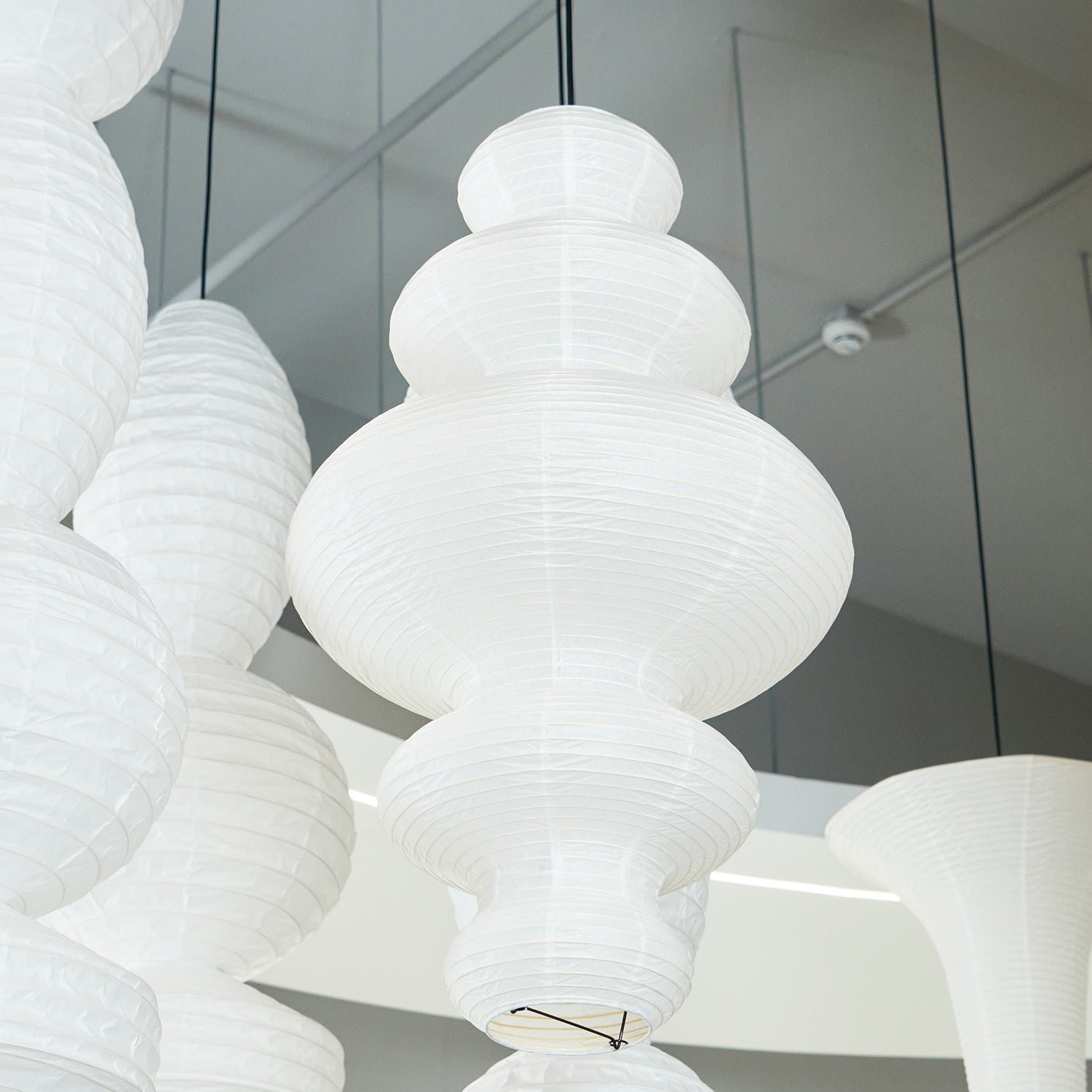 Akari Juni Pendant Lamp - Blowlighting