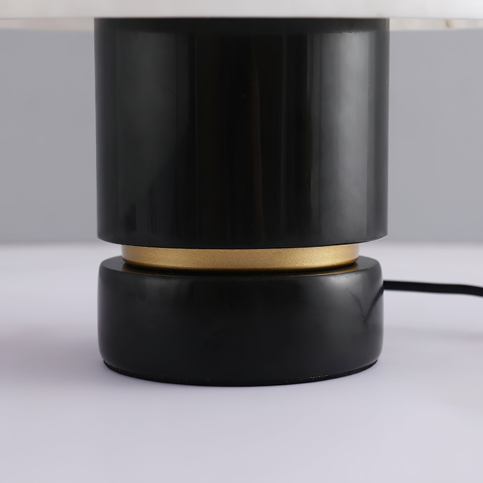 Outela Table Lamp - Lamp Copper