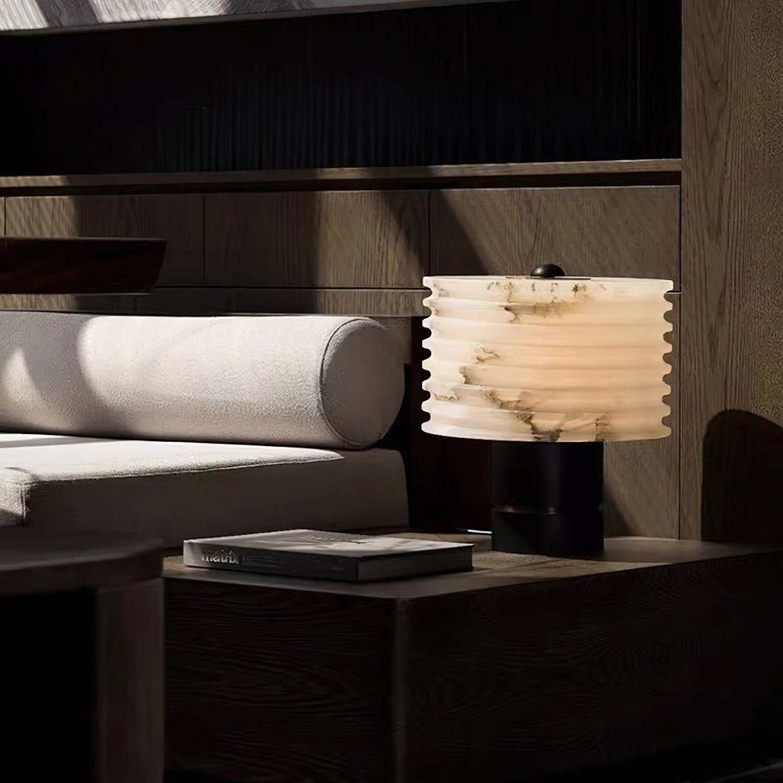 Outela Table Lamp - Lamp Copper
