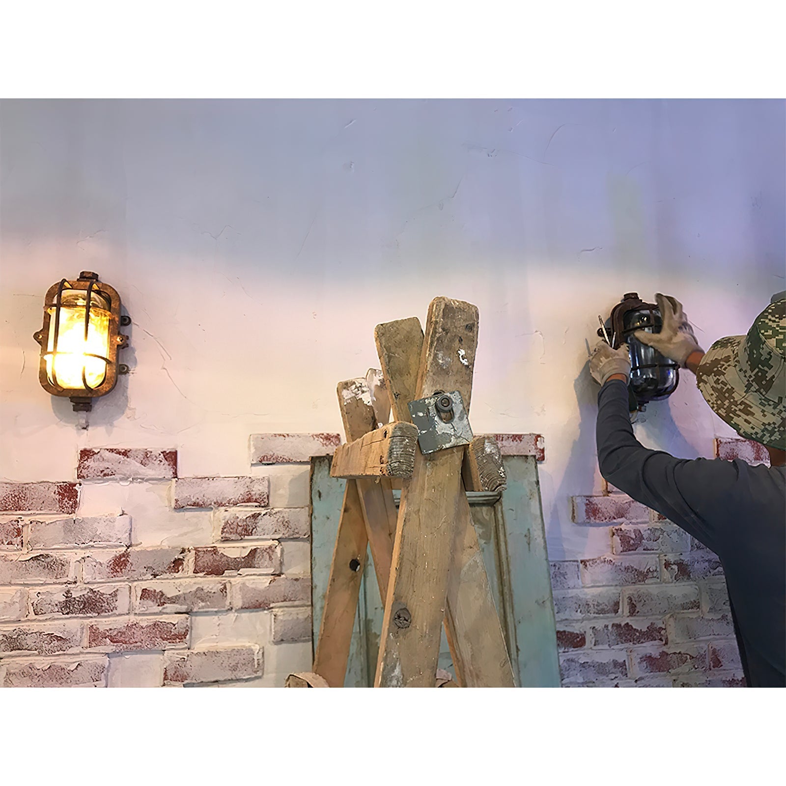 Omirara Unique Traditional Glass Wall Light - Lamp Copper