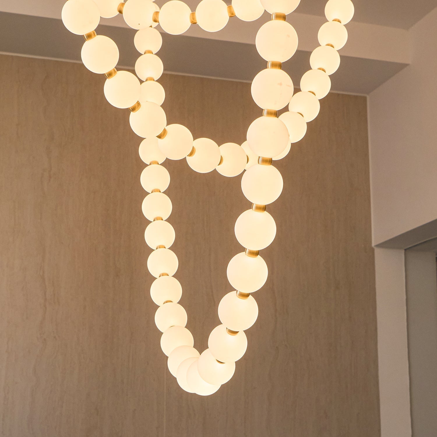 Pearl Glass Necklace Balls Chandelier - Blowlighting