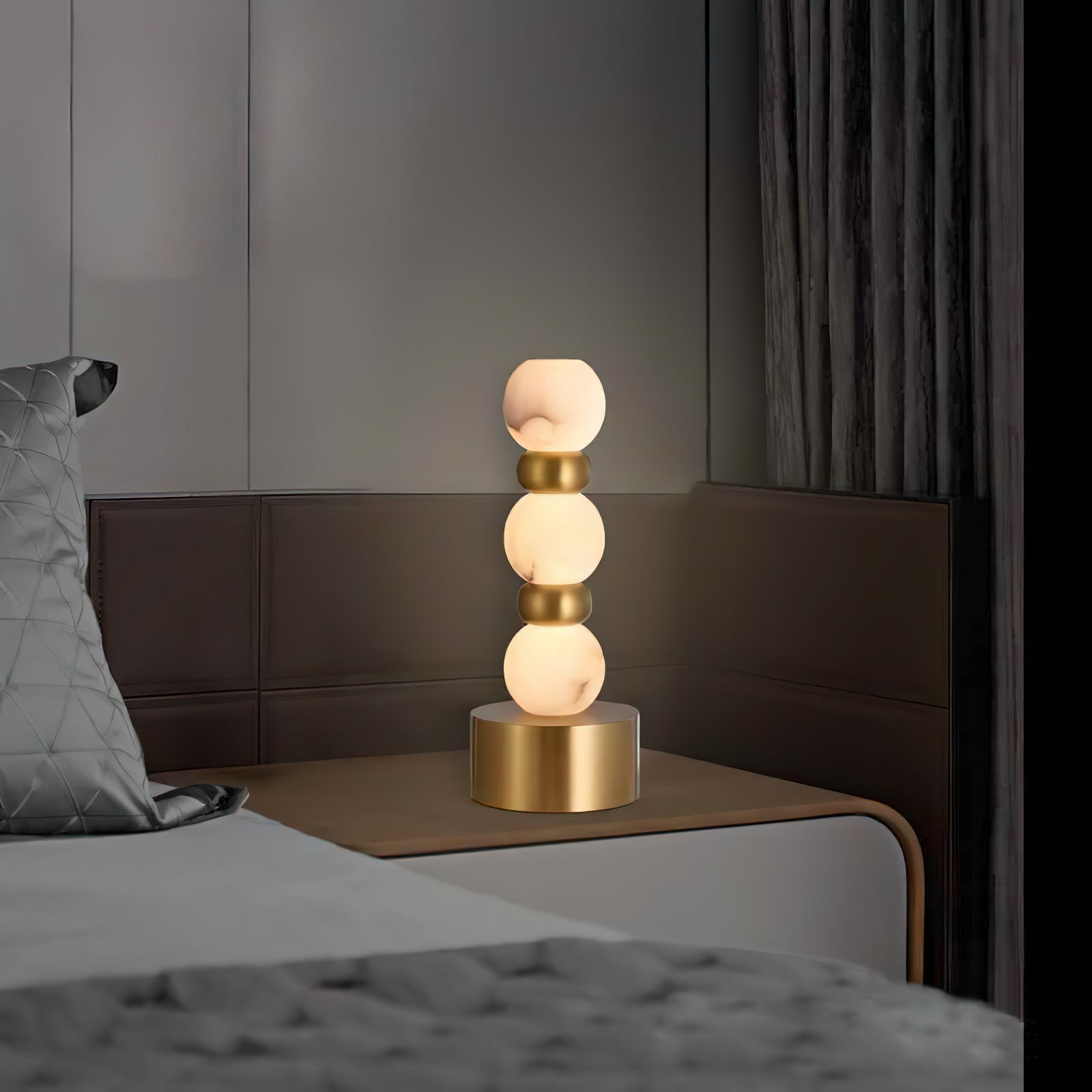 Pearl Xyx Table Lamp - Lamp Copper
