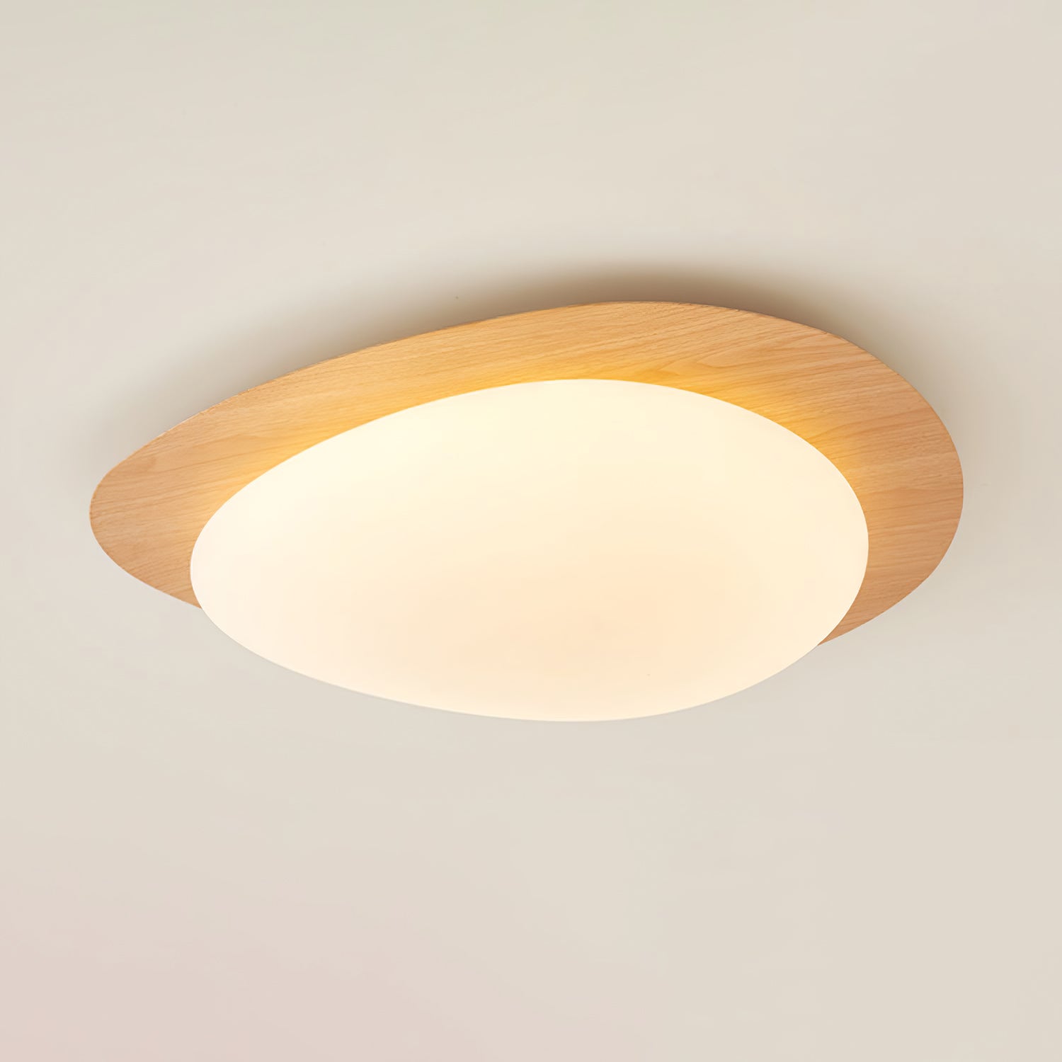Muto Lampada da Soffitto a Forma di Ciottolo in Noce
