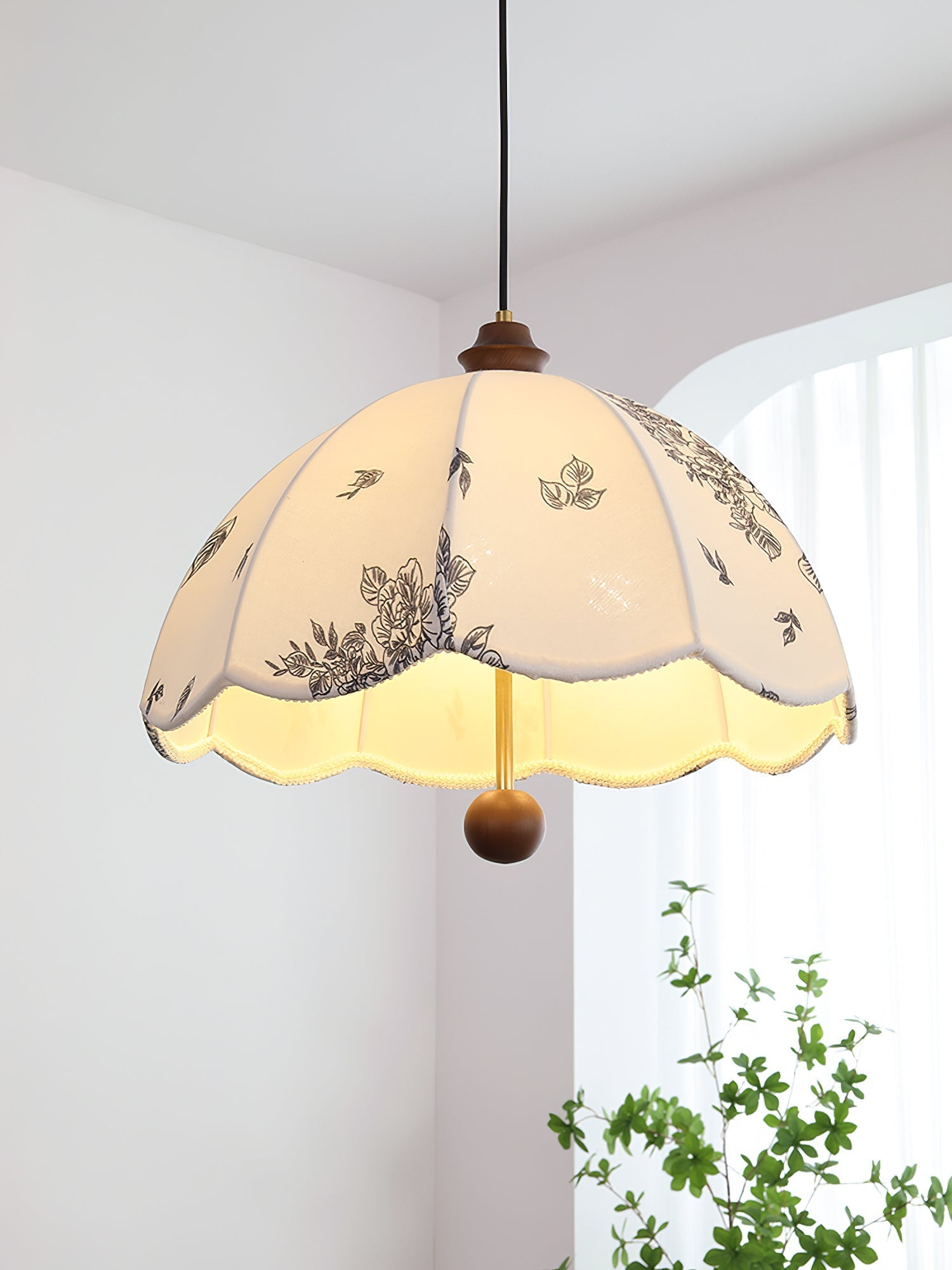 Petal Whisper Pendant Lamp - Blowlighting