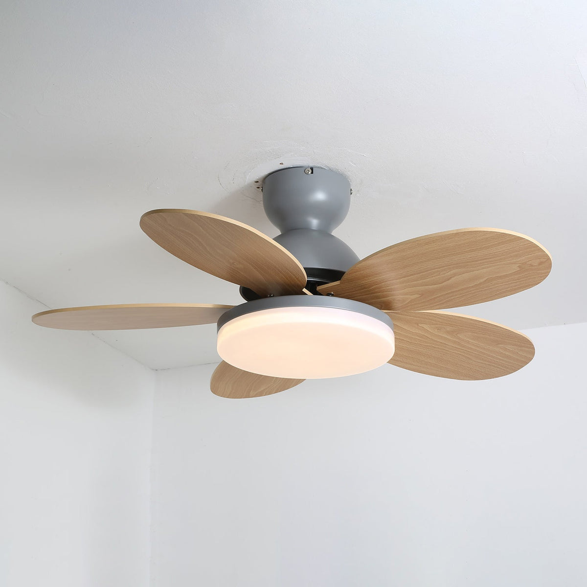 Ventilatore da Soffitto Liora per Bambini con Luce in Vetro Colorato