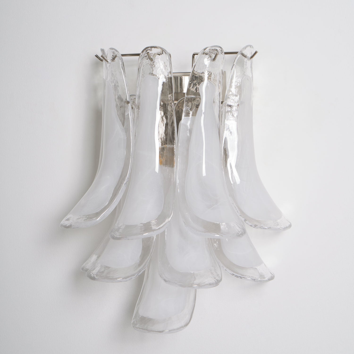 Aurora Wall Light Petal Shaped Glass Vintage Artistic - Neutralighting