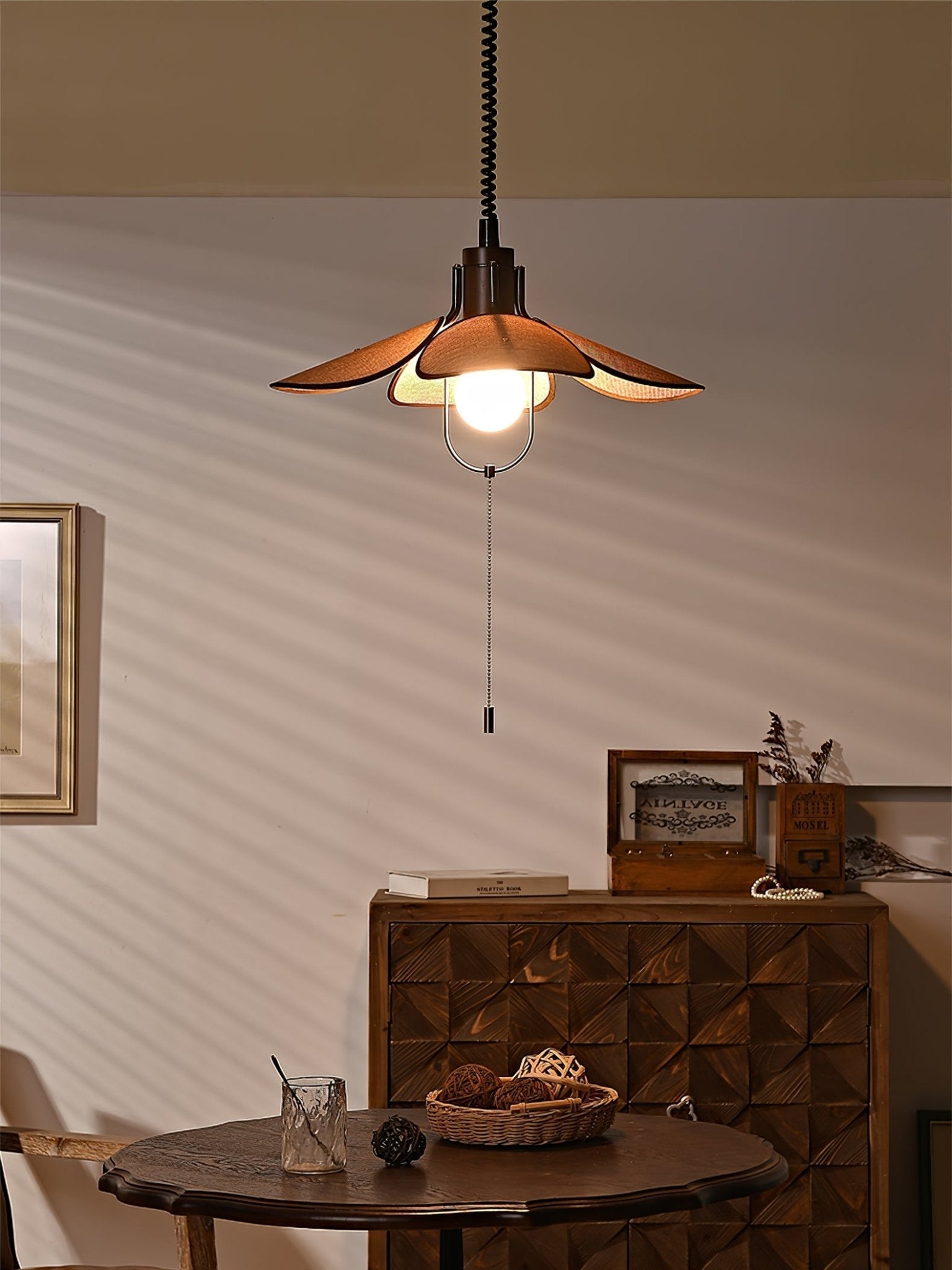 Petal Bloom Pendant Light - Blowlighting