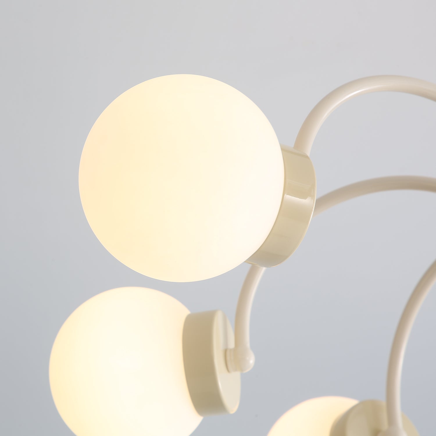 Pivone 8-Light Globe Chandelier - Letslighting