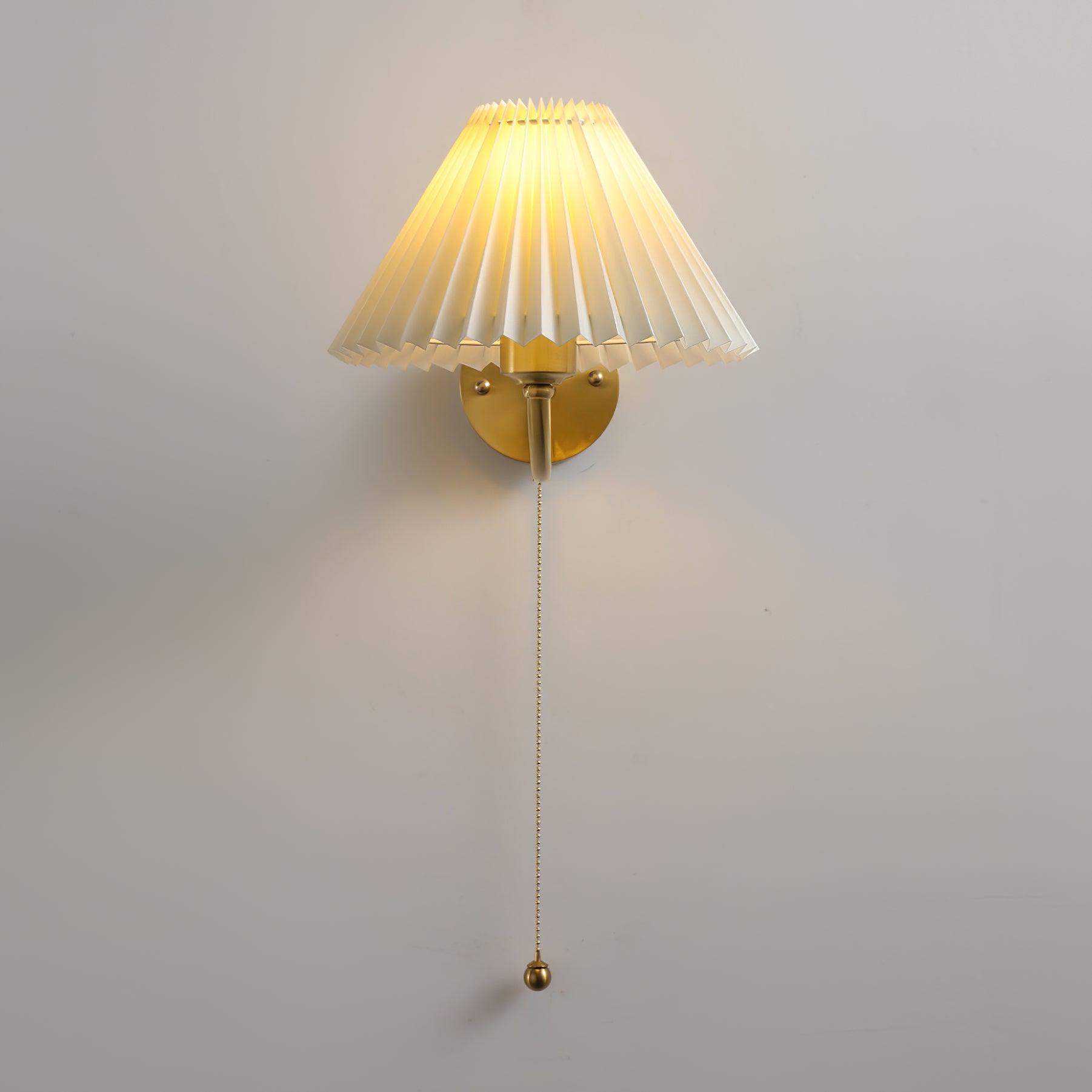 Pleated Wall Lamp - Blowlighting