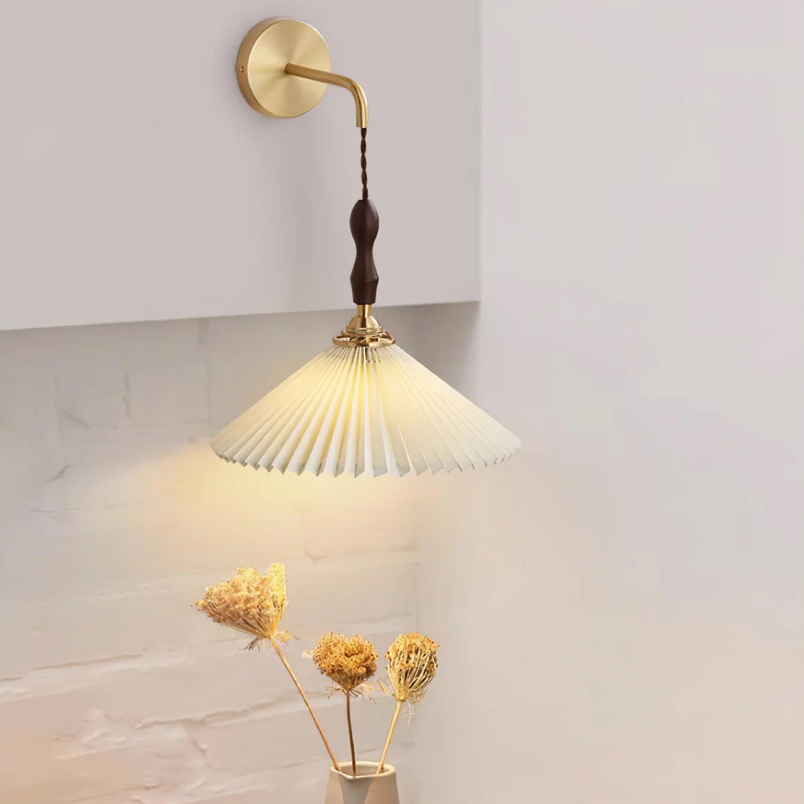 Pleated Wooden Wall Lamp - Blowlighting