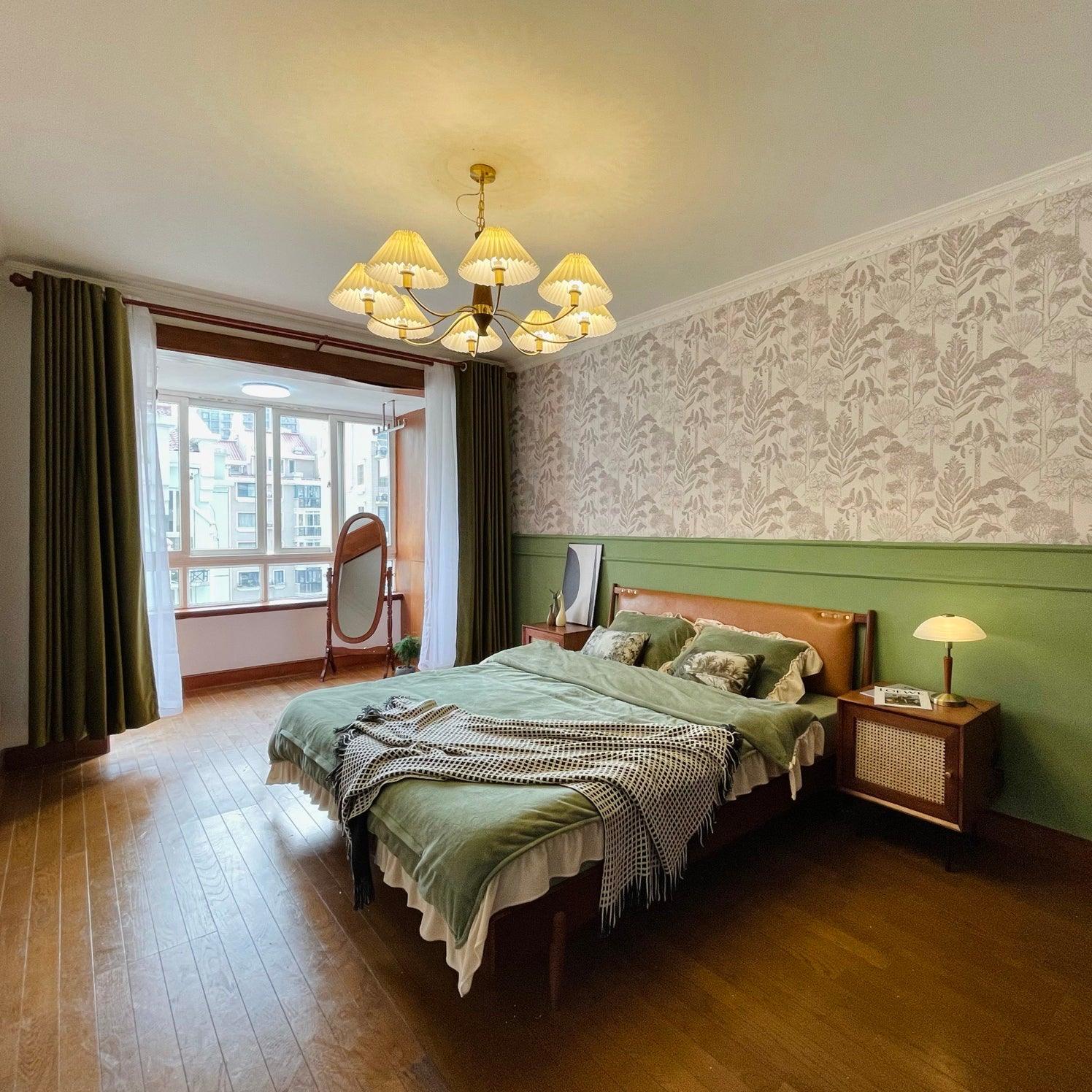 Polina Chandelier - Blowlighting