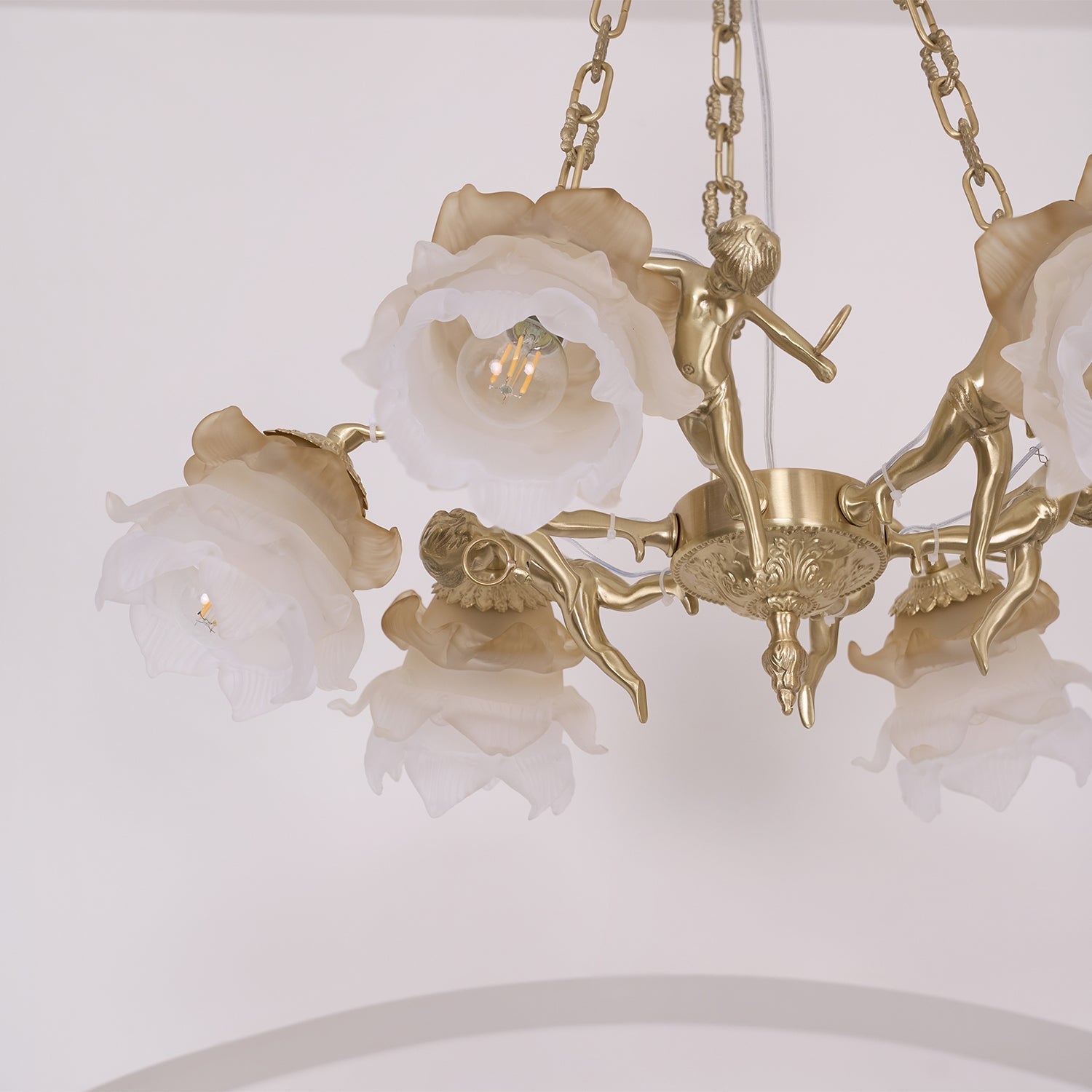 Putti Statuettes Brass Suspension - Blowlighting
