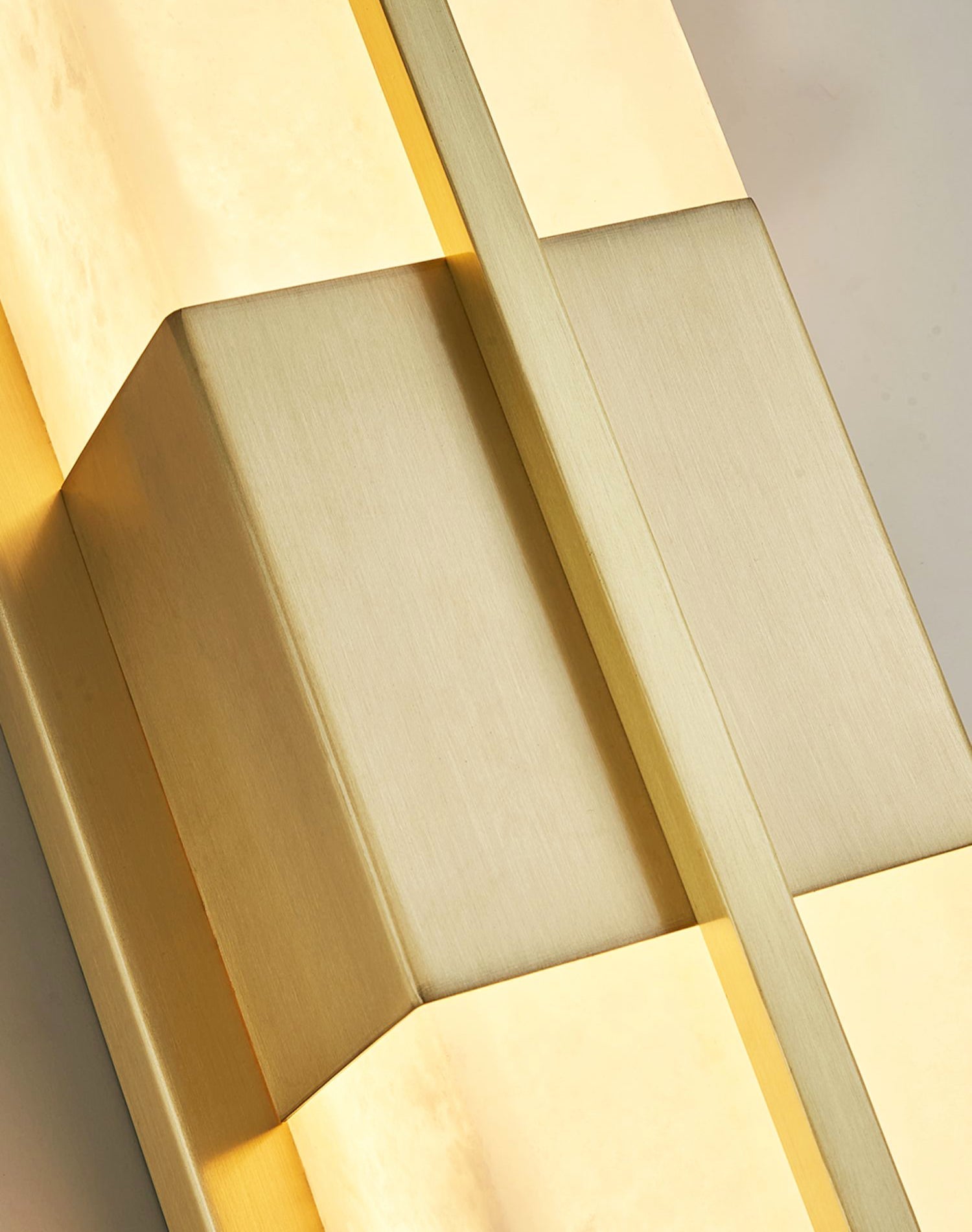 Caspian Alabaster Brass Wall Light - Neutralighting