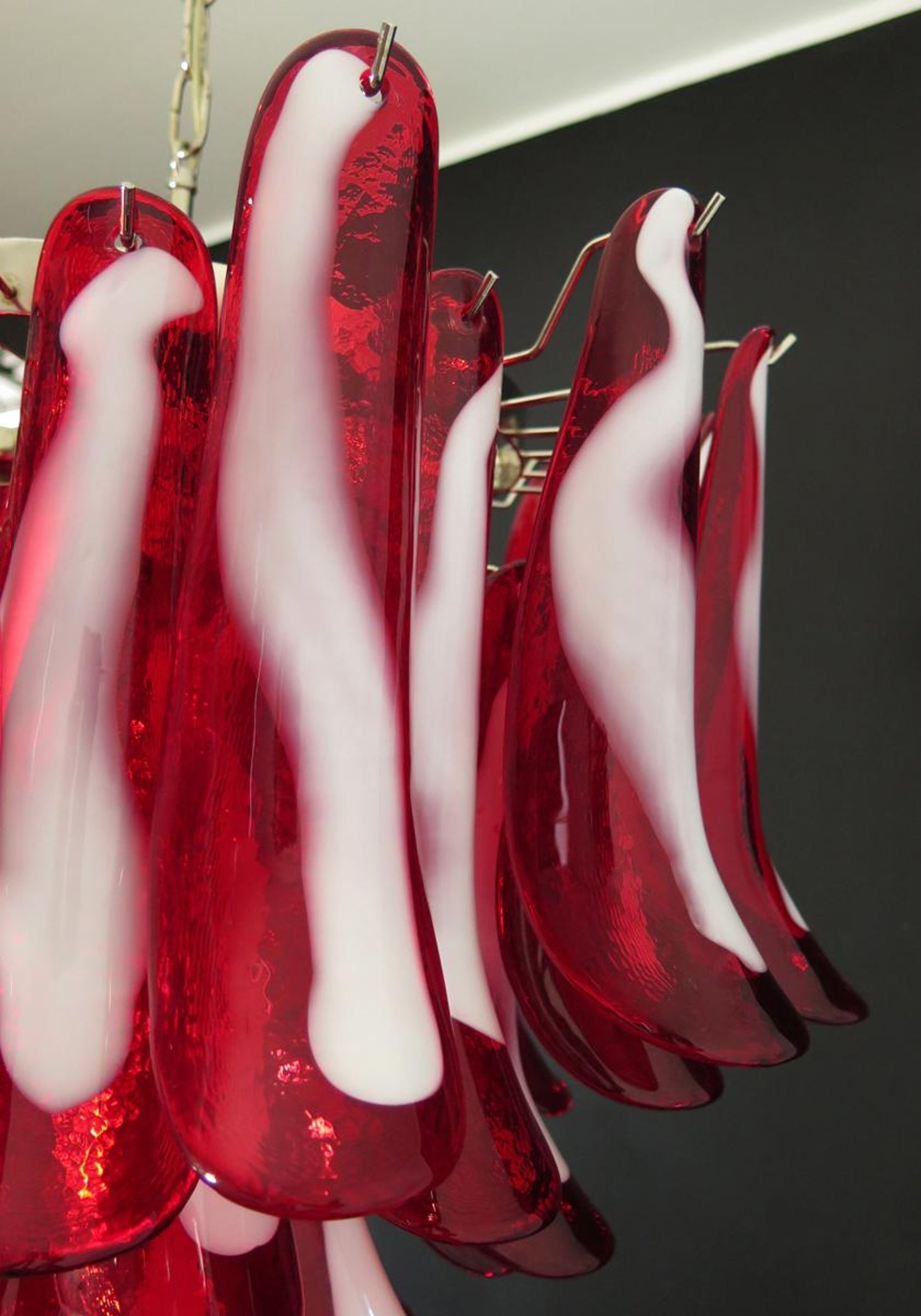 Aurora Chandelier Red Murano Petals - Neutralighting