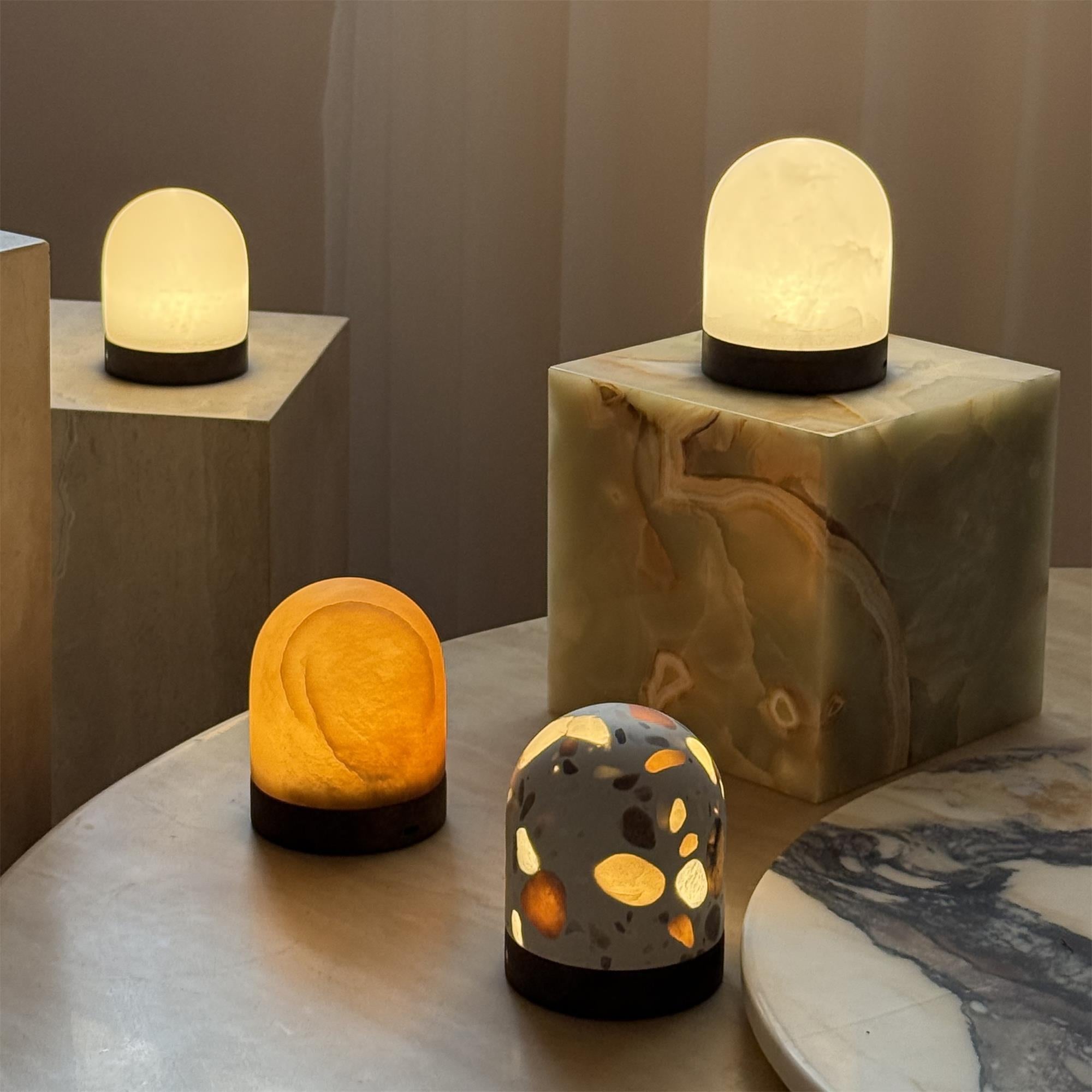 Roger Cordless Table Lamp (Built-in Battery) - Lamp Copper