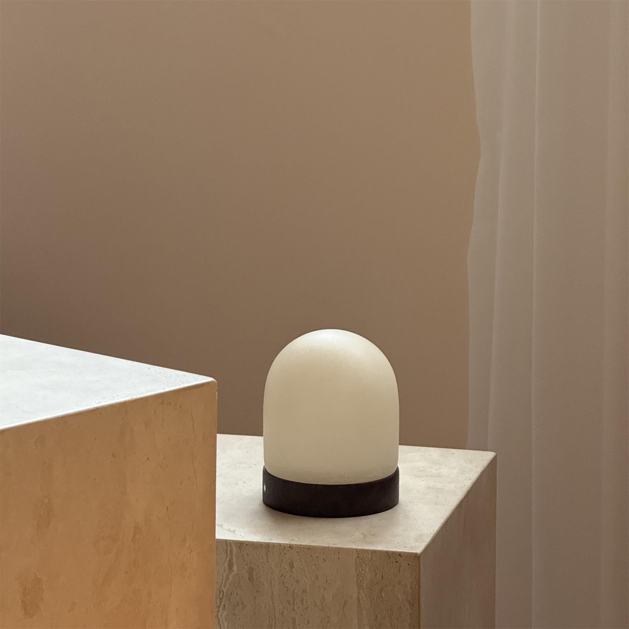 Roger Cordless Table Lamp (Built-in Battery) - Lamp Copper
