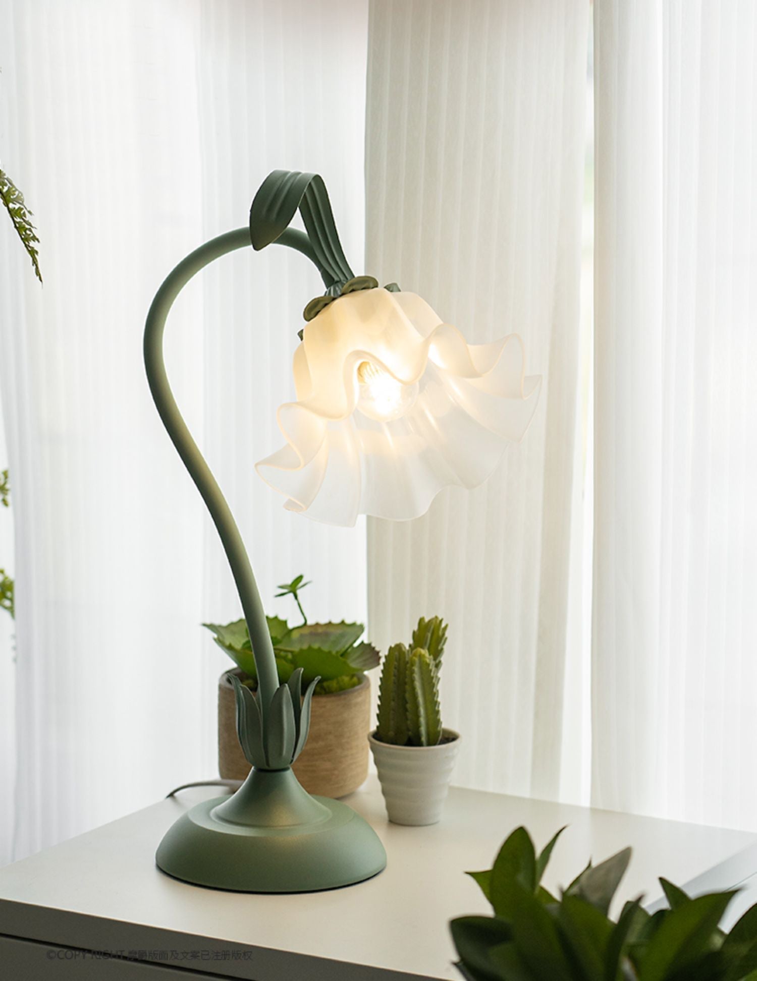 Romantic Flower Table Lamp - Lamp Copper