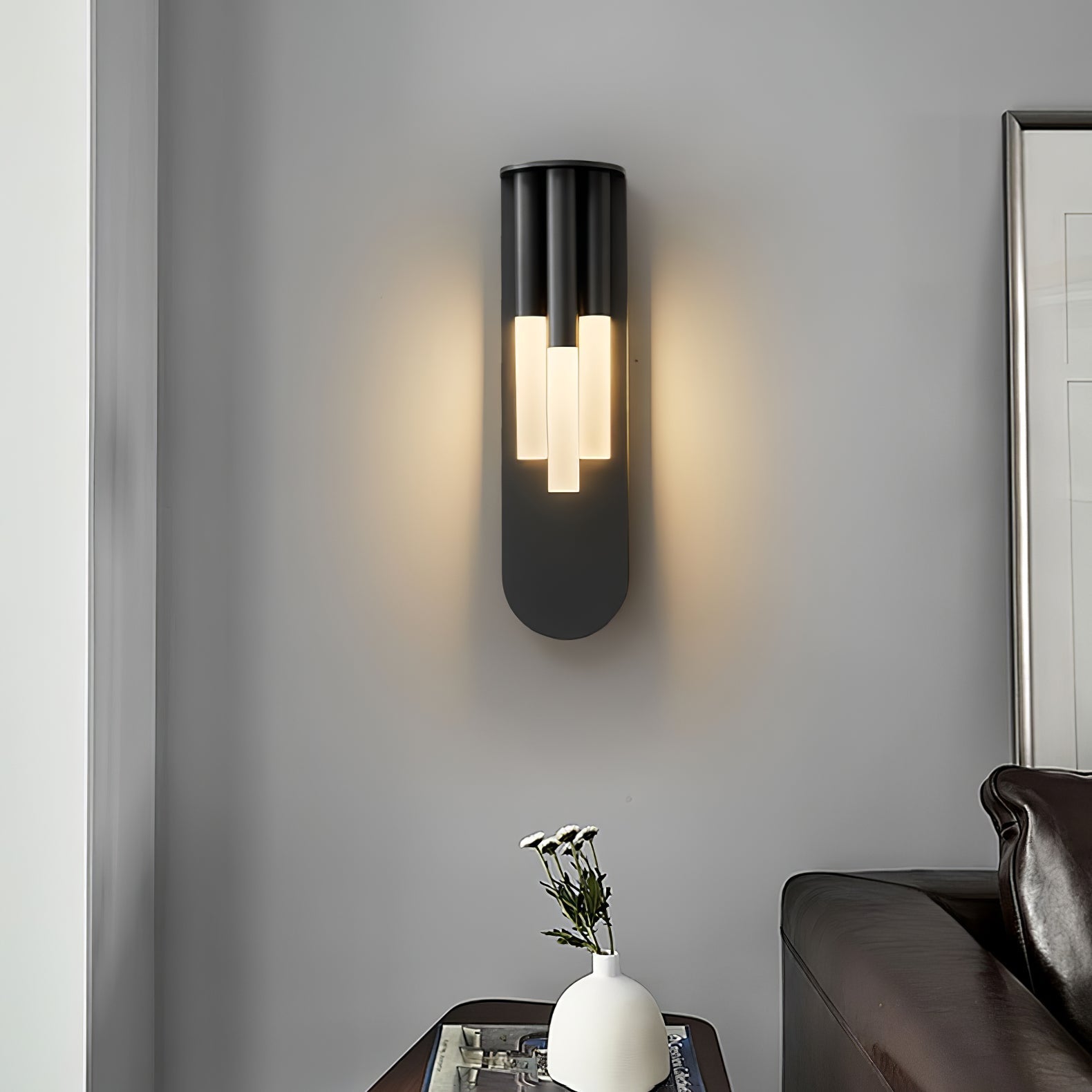 Rousseau Wall Lamp - Blowlighting