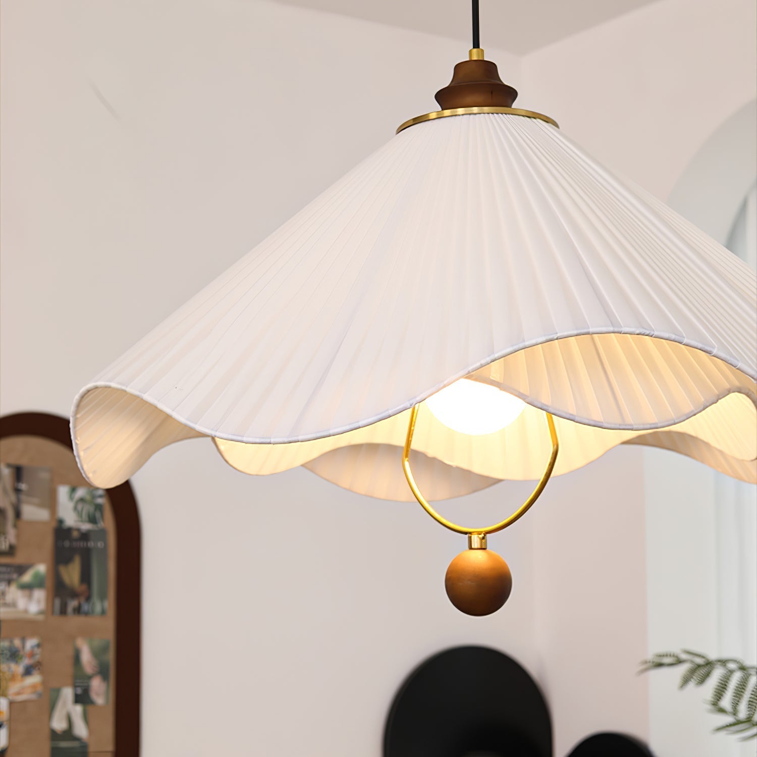Scallop Edge Pendant Light - Blowlighting